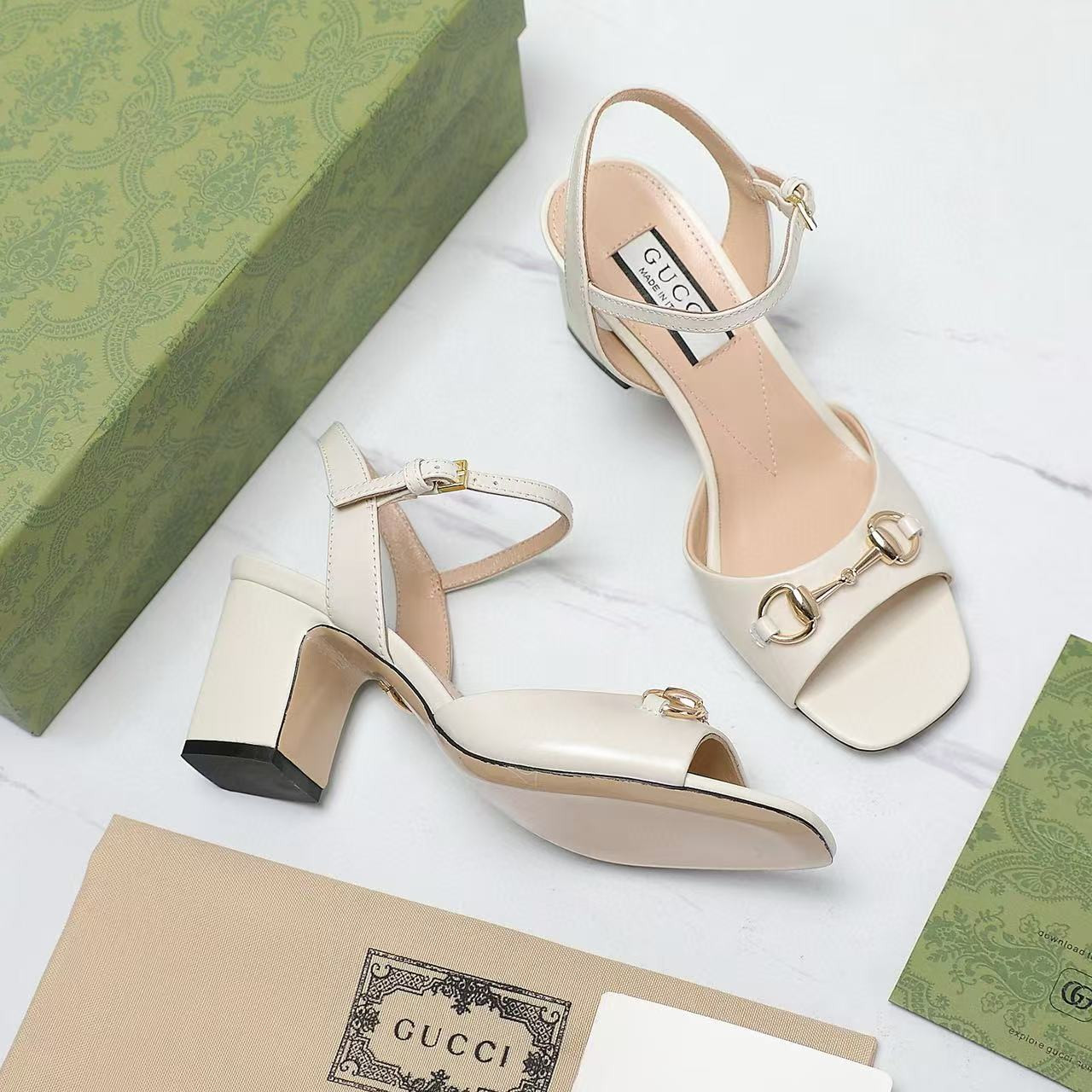 ua G*u*i heeled sandal(heel height 6.5cm)