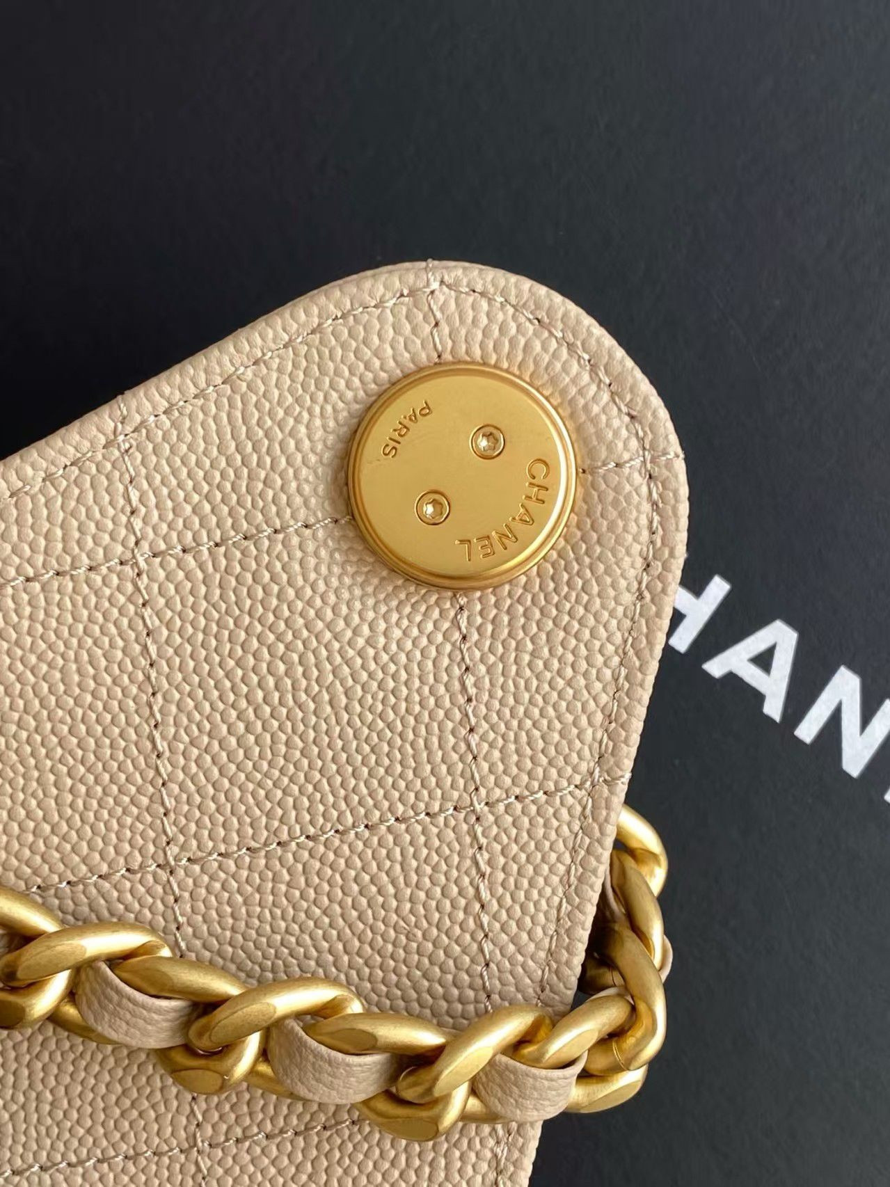 Ch*el 25c bucket bag 26x30x14cm