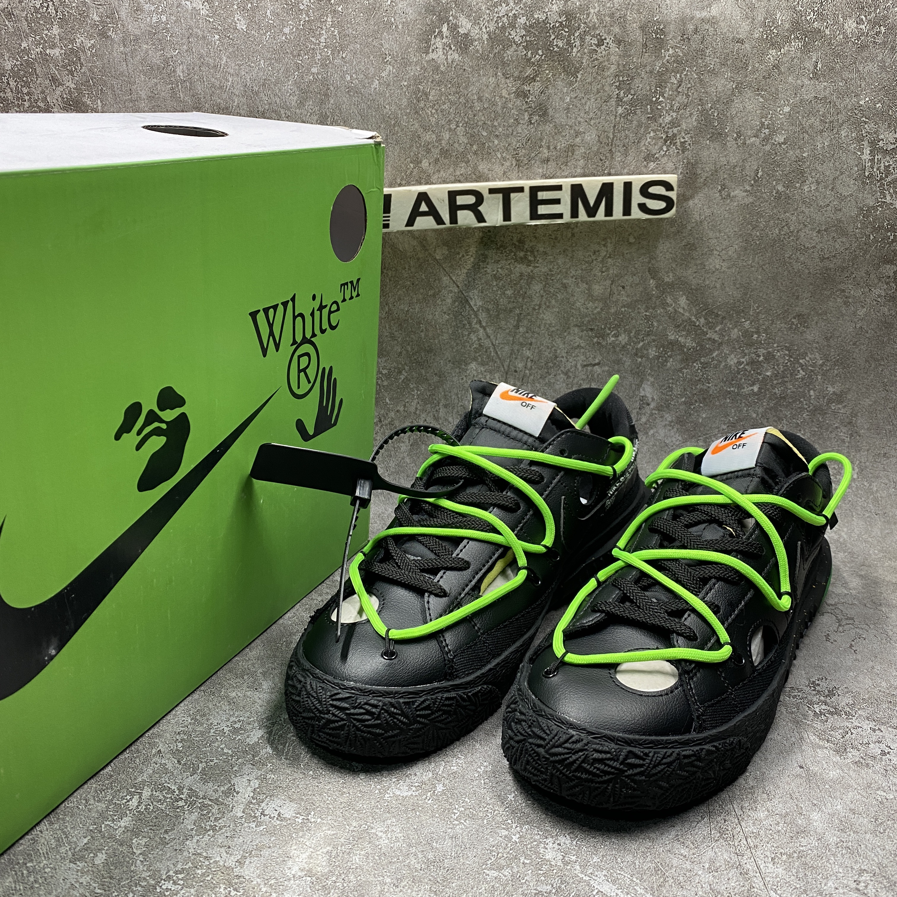 Off-White x Nike Blazer Low