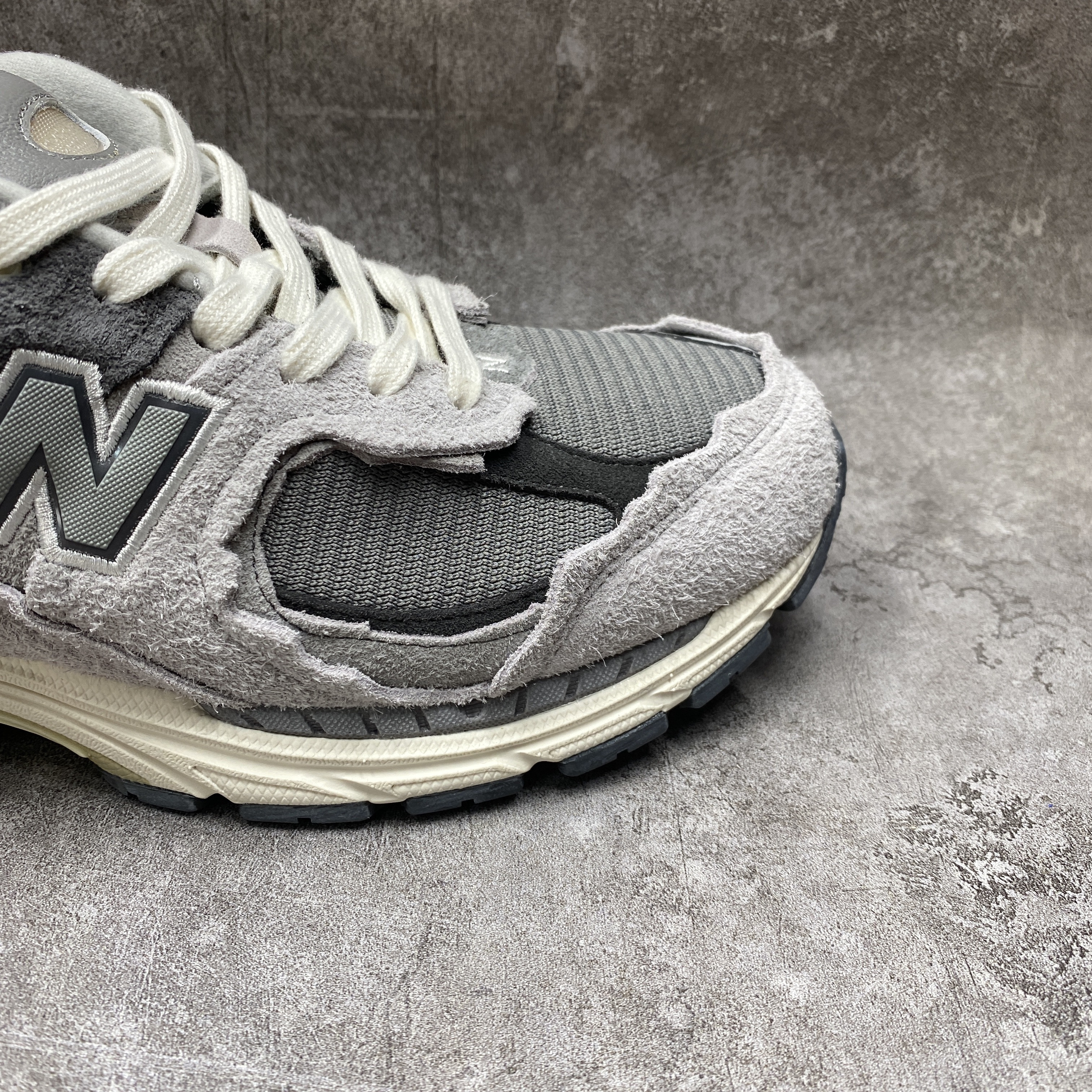 New Balance 2002R Protection Pack Rain Cloud