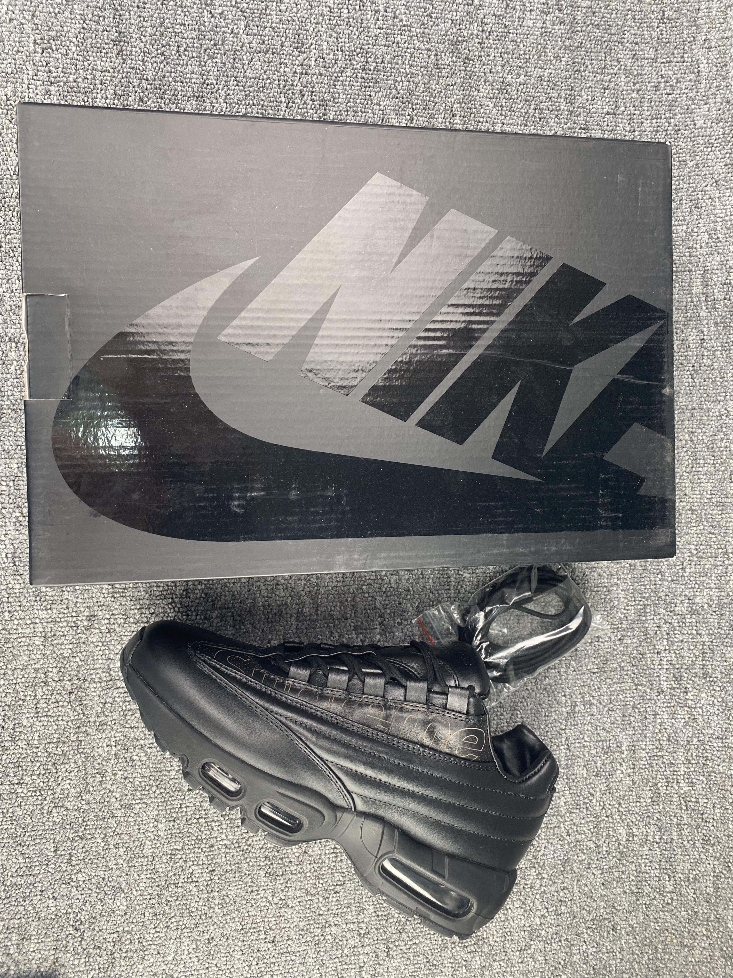 UA Nike Air Max 95