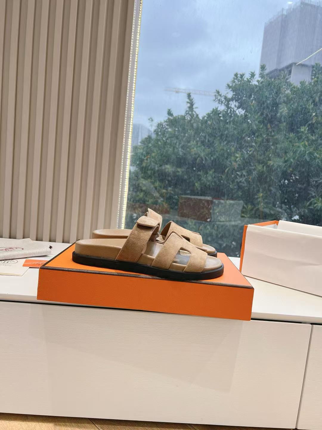 UA Hermès Chypre Sandal