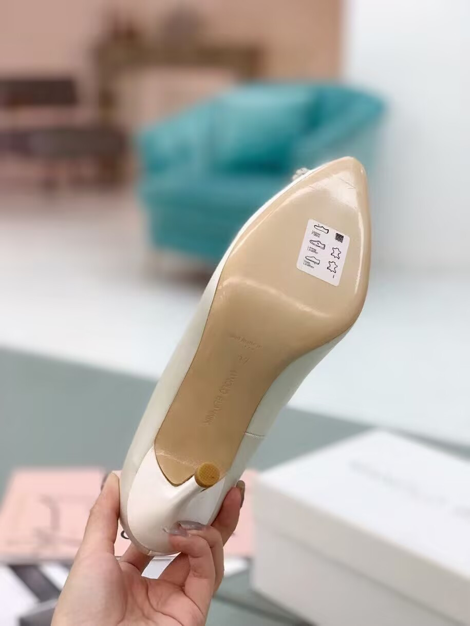 UA Manolo Blahnik Hangisi Jewel Buckle Pumps