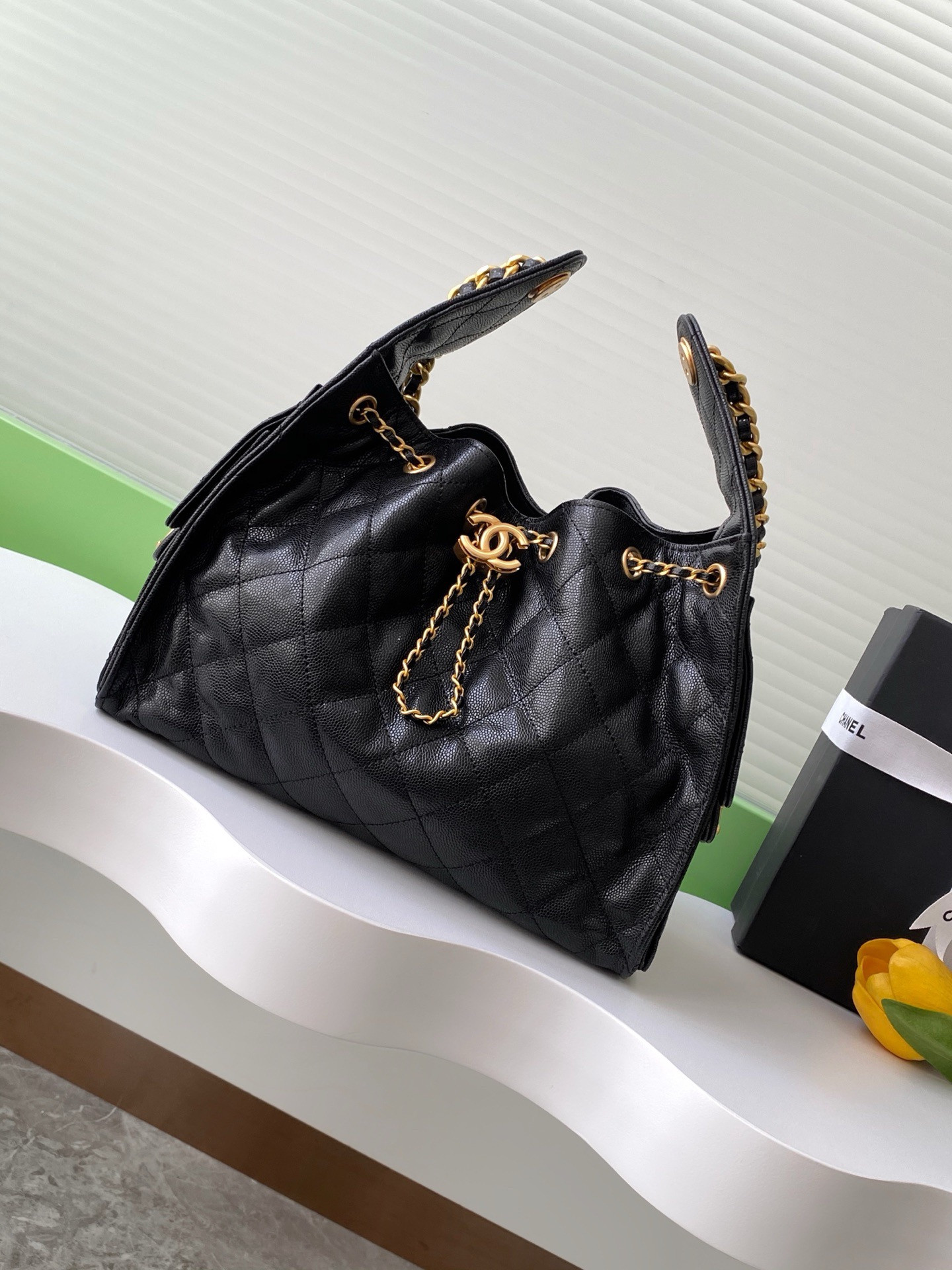 Ch*el 25c bucket bag 30x26x14cm