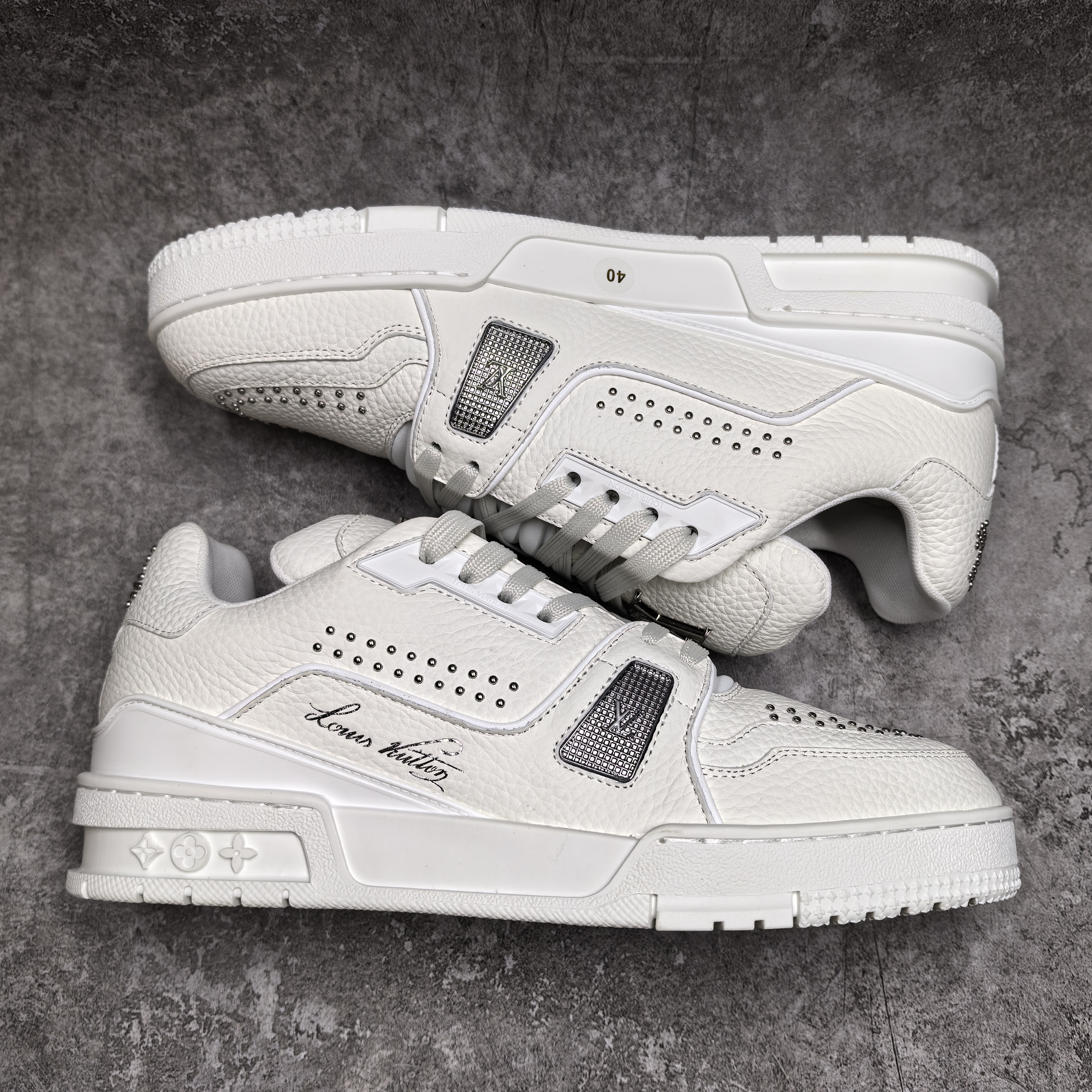 UA LV Trainer Sneaker