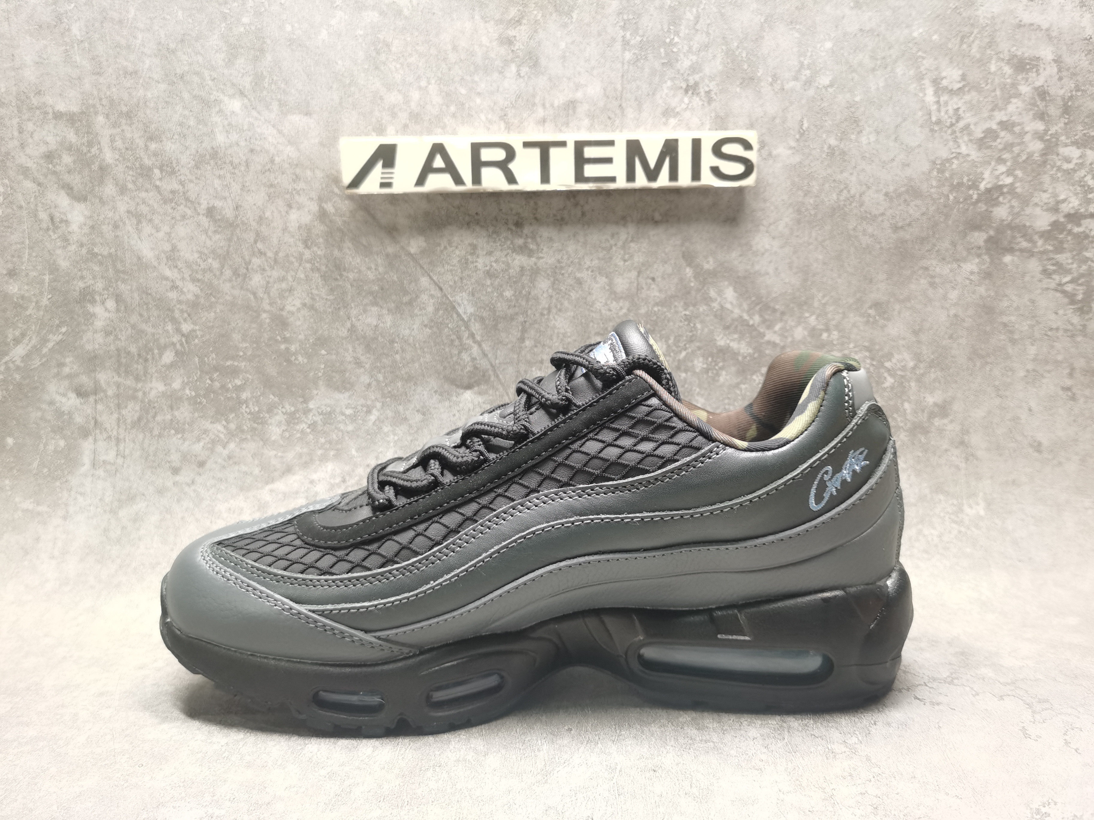 UA Nike Air Max 95 SP