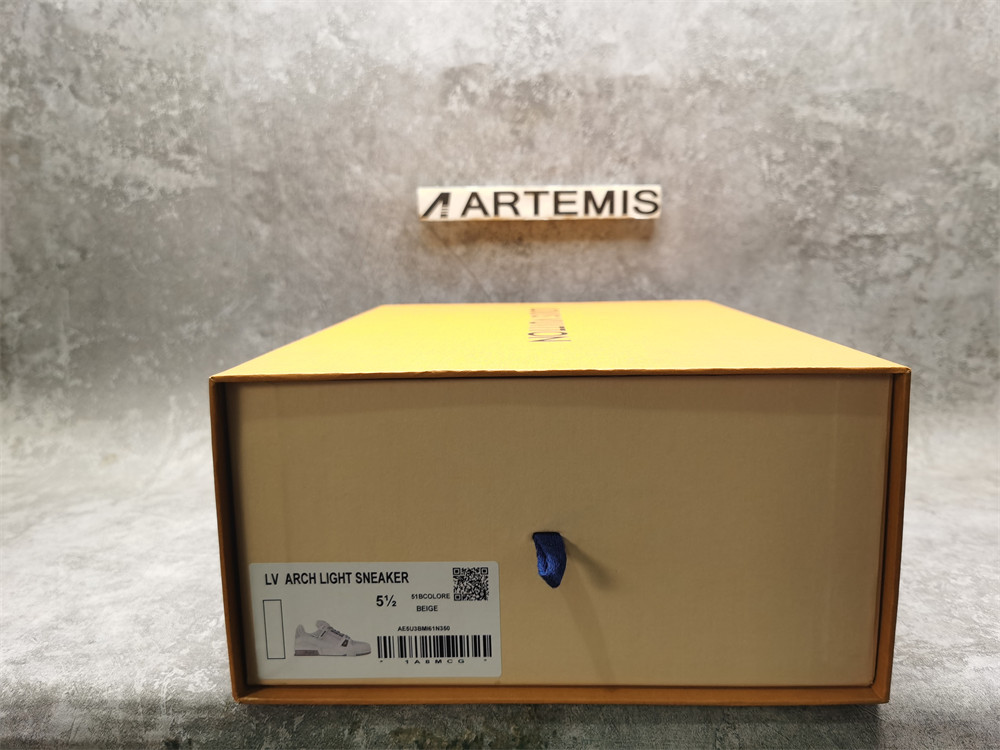 UA LV Trainer Sneaker