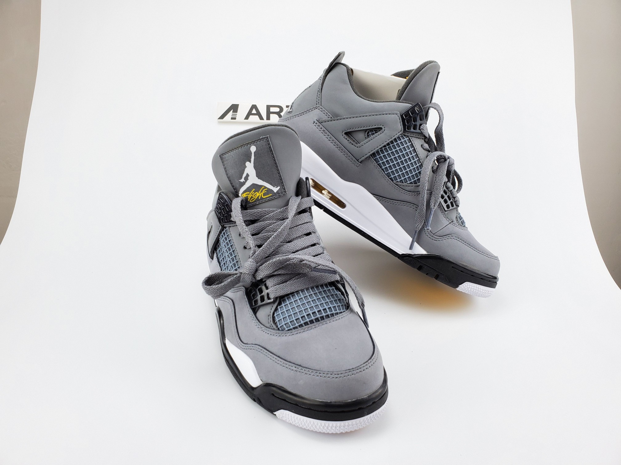 Jordan 4 Retro Cool Grey(2019)