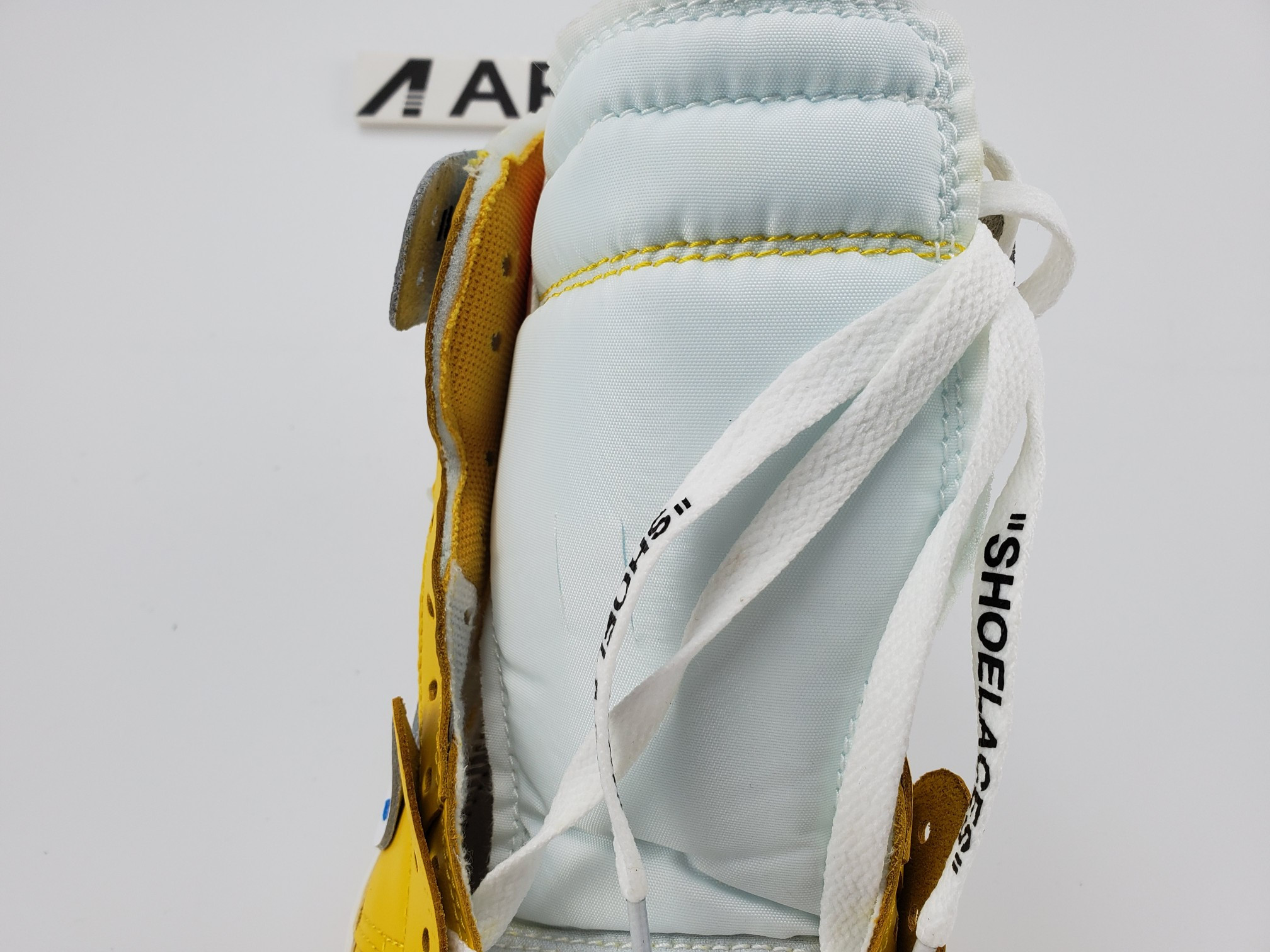 Air Jordan 1 Retro High Off-White Yellow