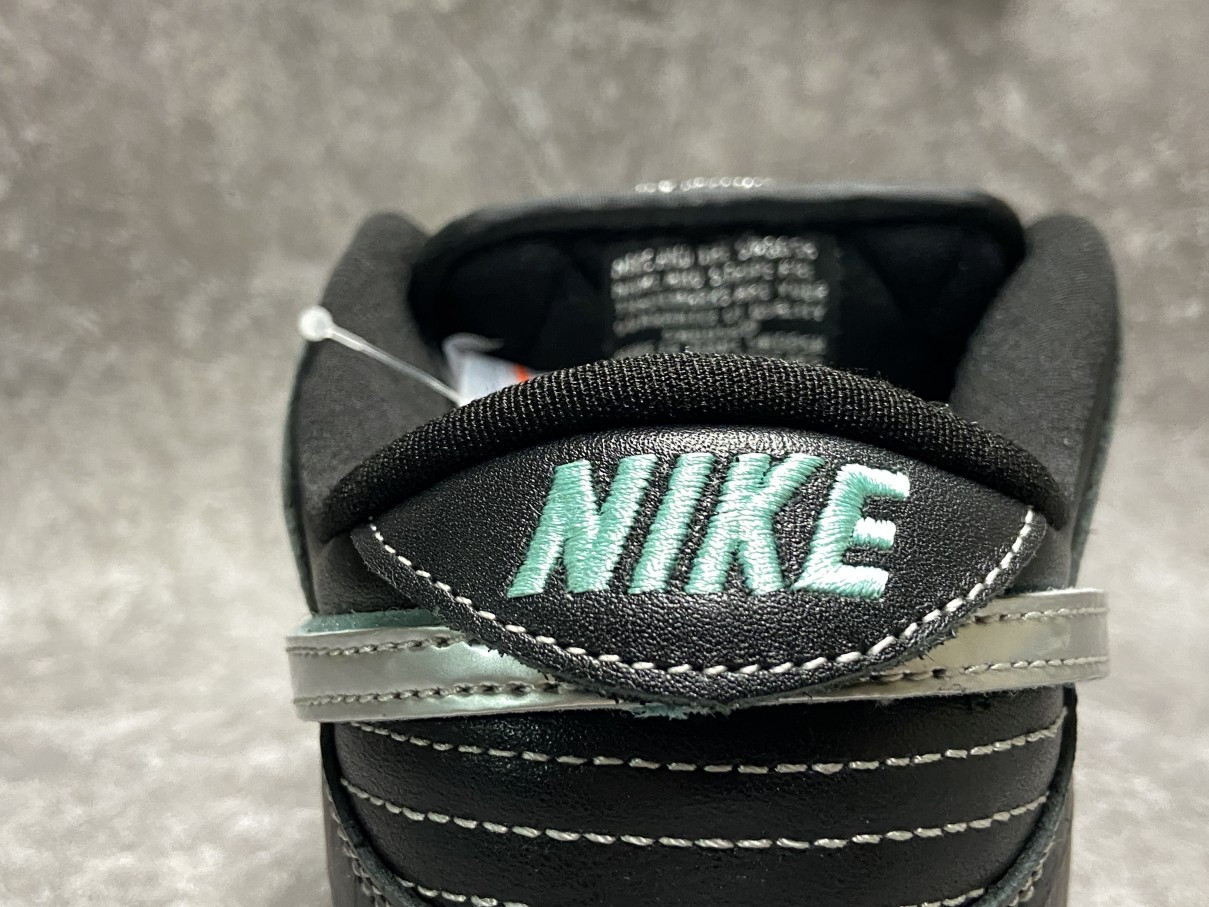 nike sb dunk low Di*m*nd s*pply co black Di*m*nd