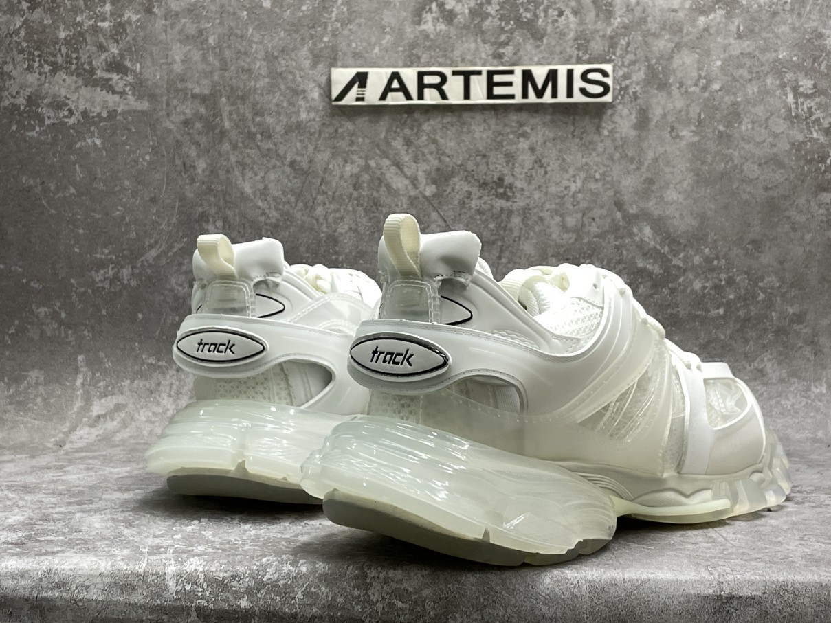 Balenciga Track Clear Sole in White