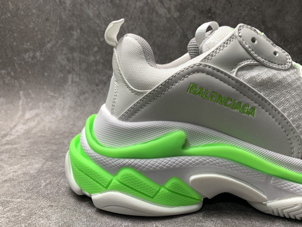Balenciga Wmns Triple S Sneaker Fluo Green