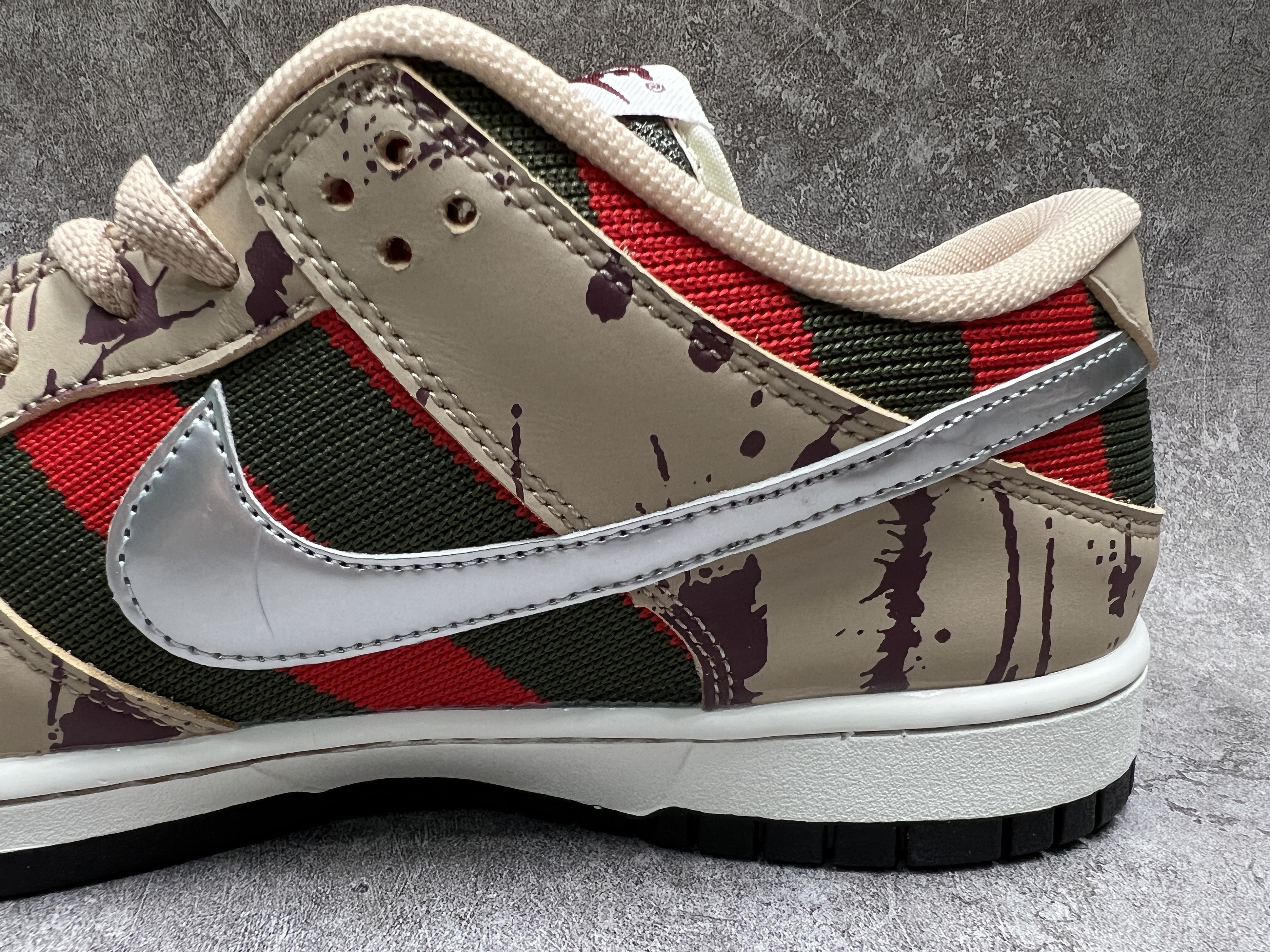Nike Dunk SB Low Freddy Krueger