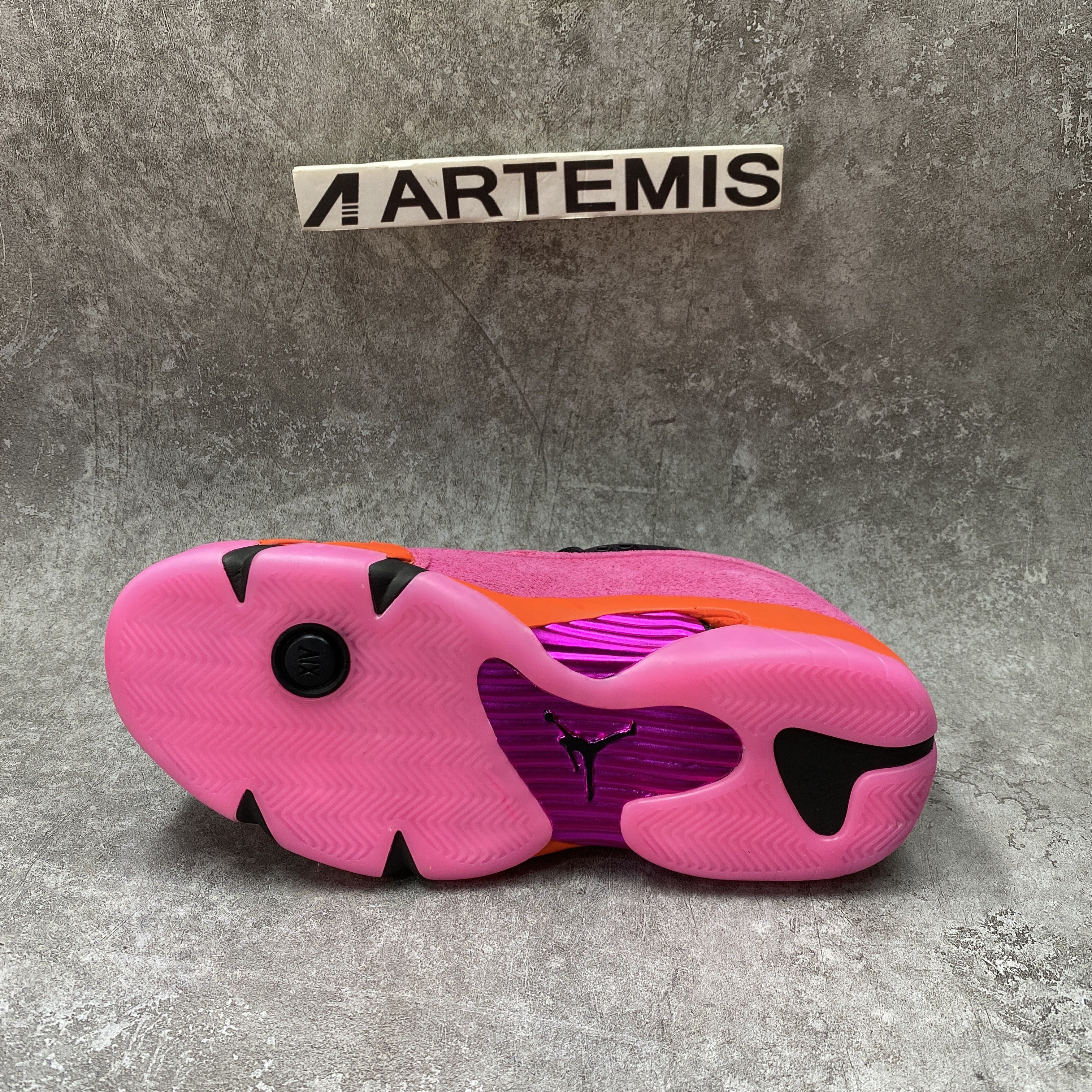 Air Jordan 14 Retro Low Shocking Pink