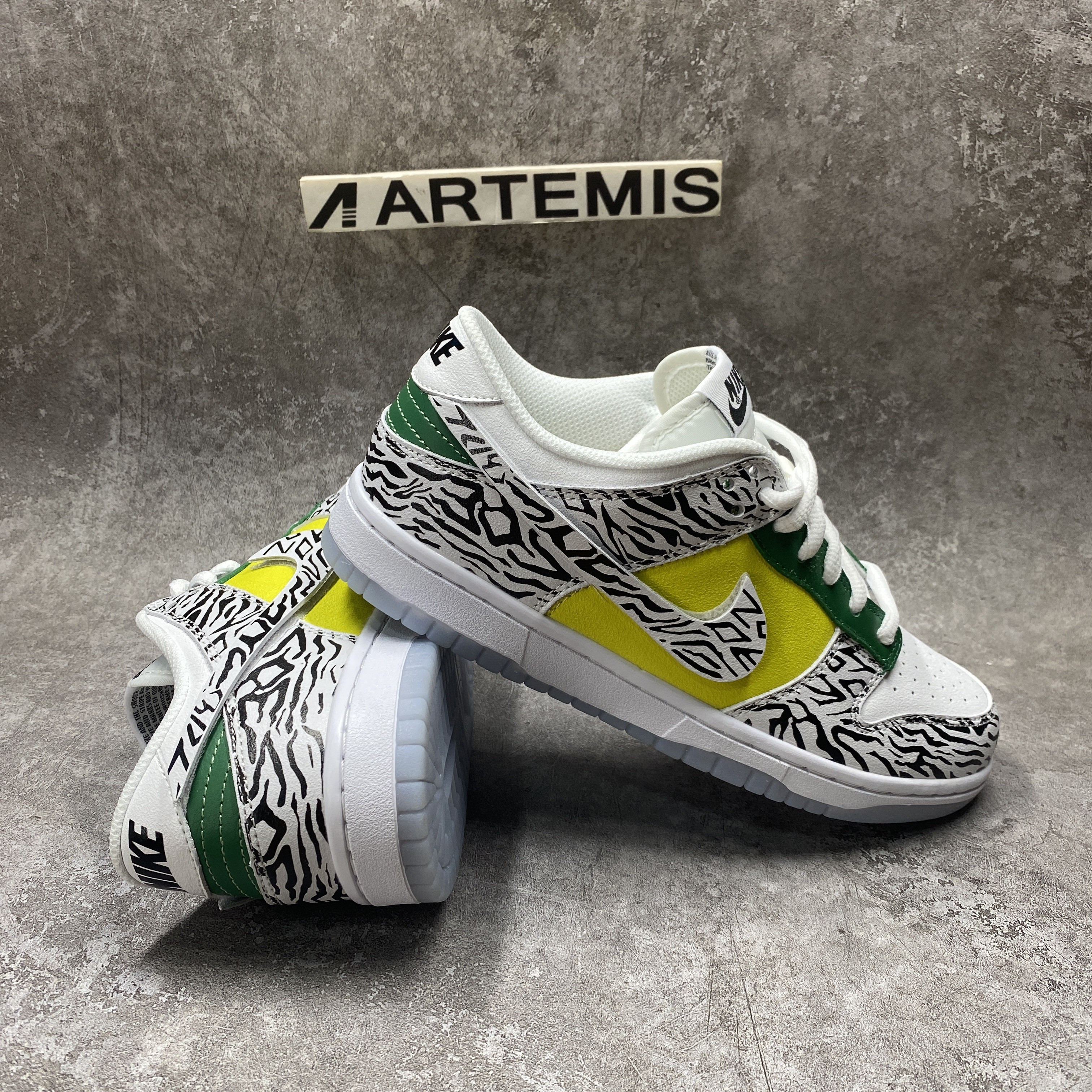 Nike Dunk Low Doernbecher Zoe