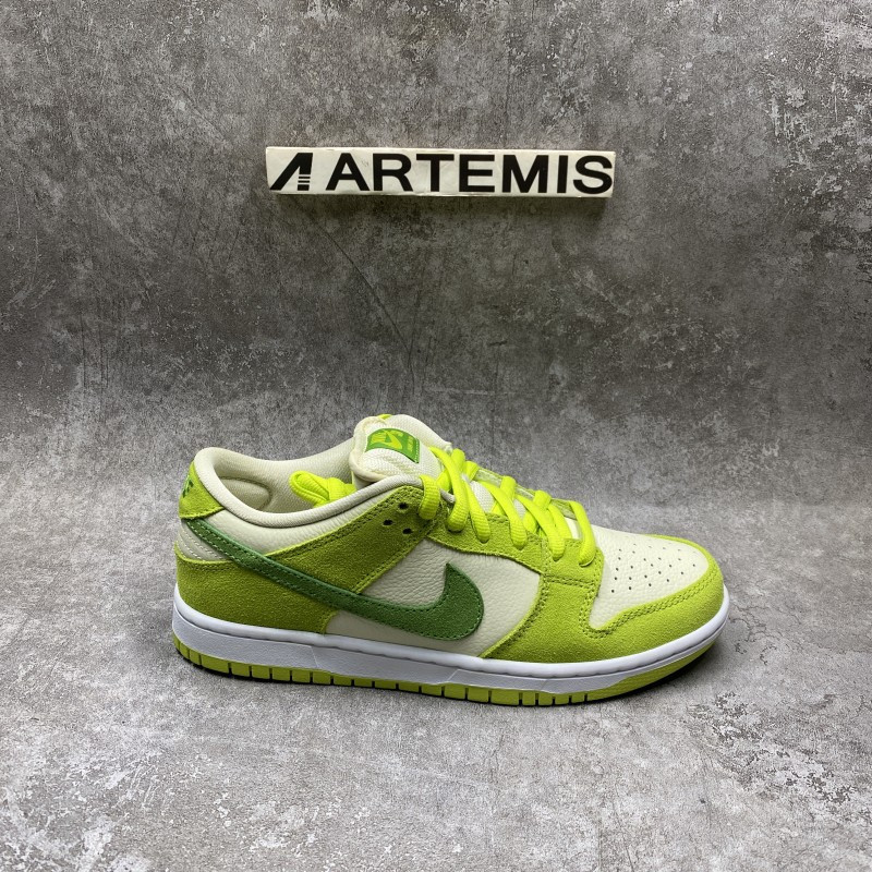 Nike SB Dunk Low Green Apple