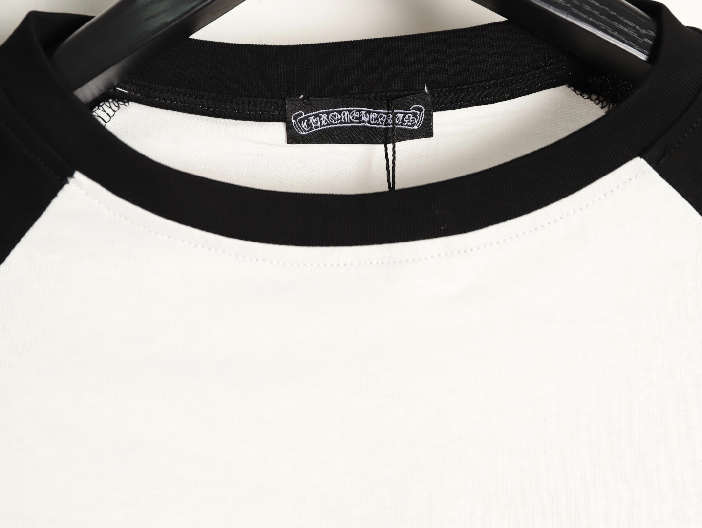 Ch**me He**ts 25fw long-sleeved t-shirt