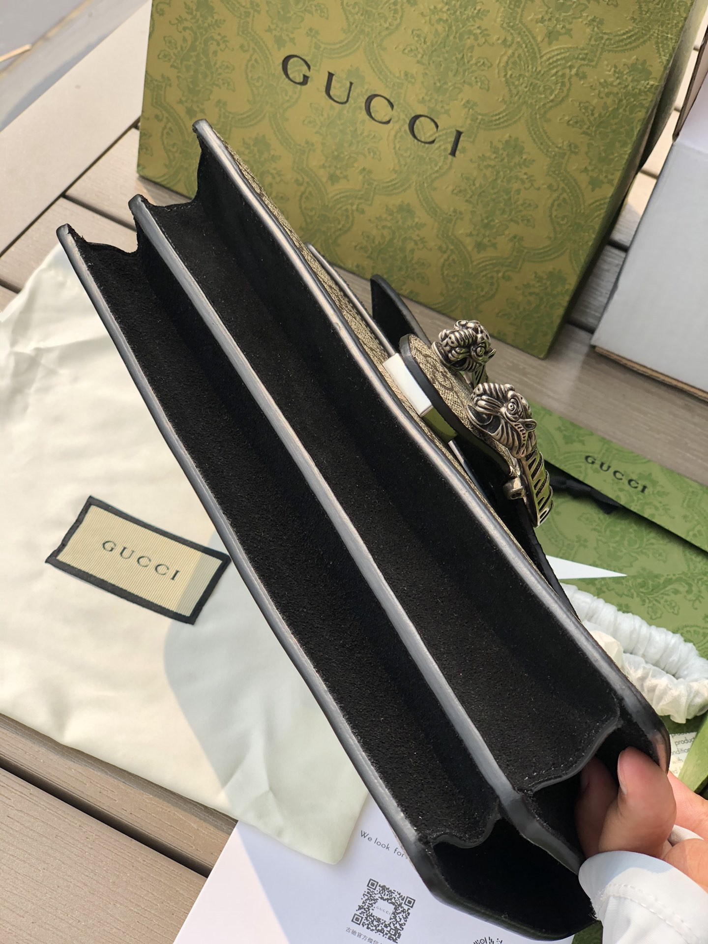 G*u*i dionysus small shoulder bag 11"wx7"hx3.5"d