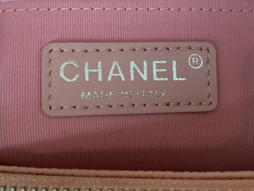 Ch*el gst caviar leather hardware 24x33x13cm