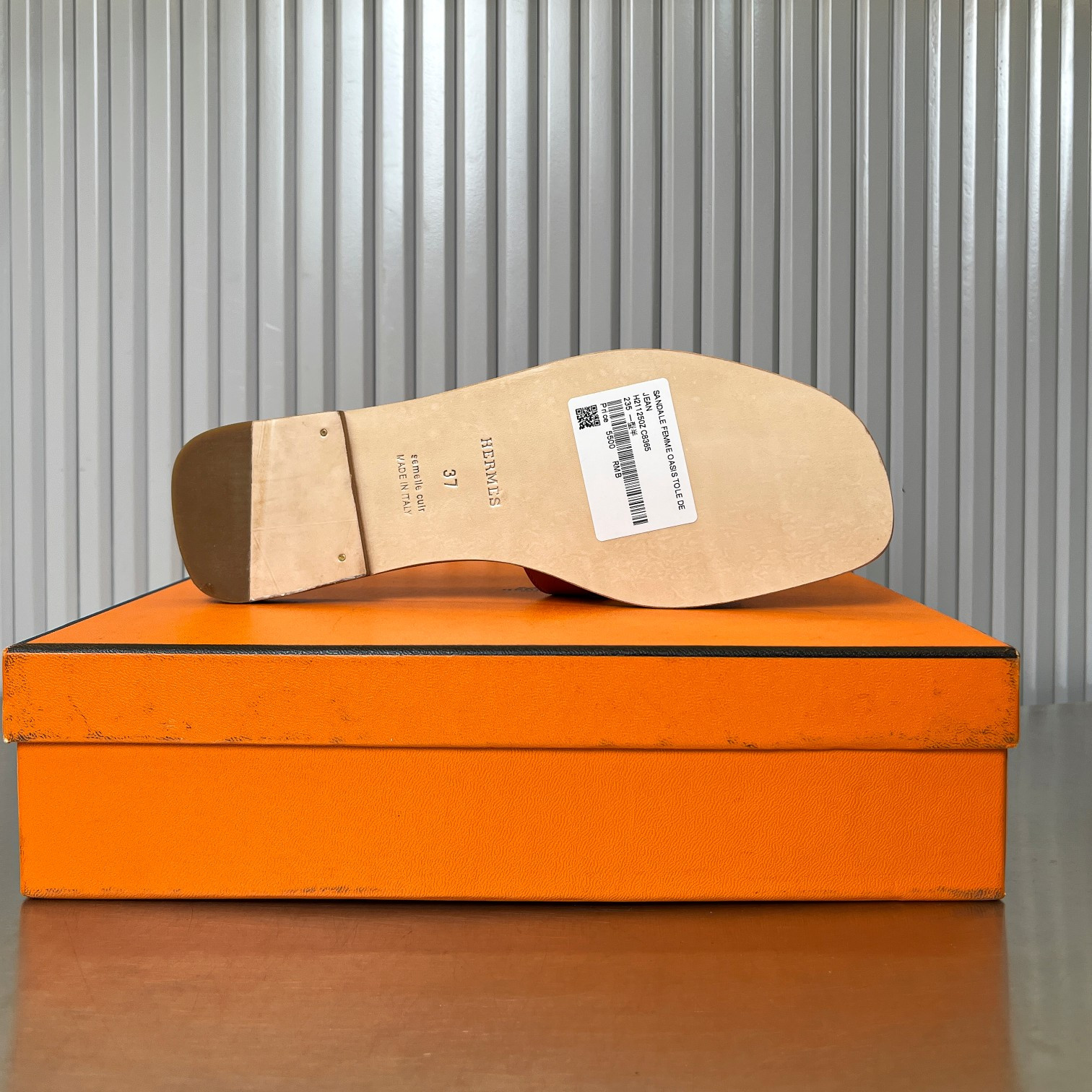 UA Hermès Oran sandal