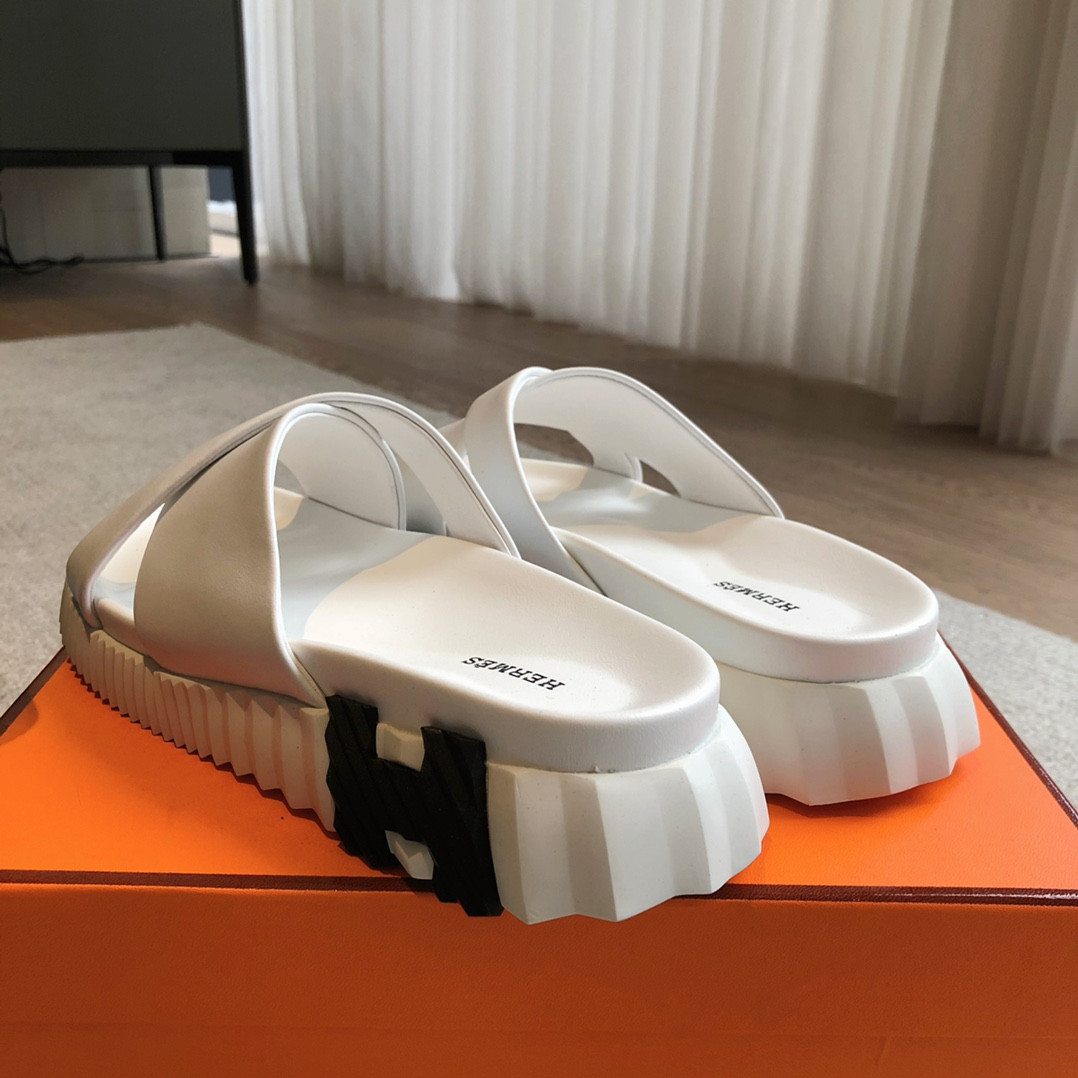 UA Hermès Infra sandal