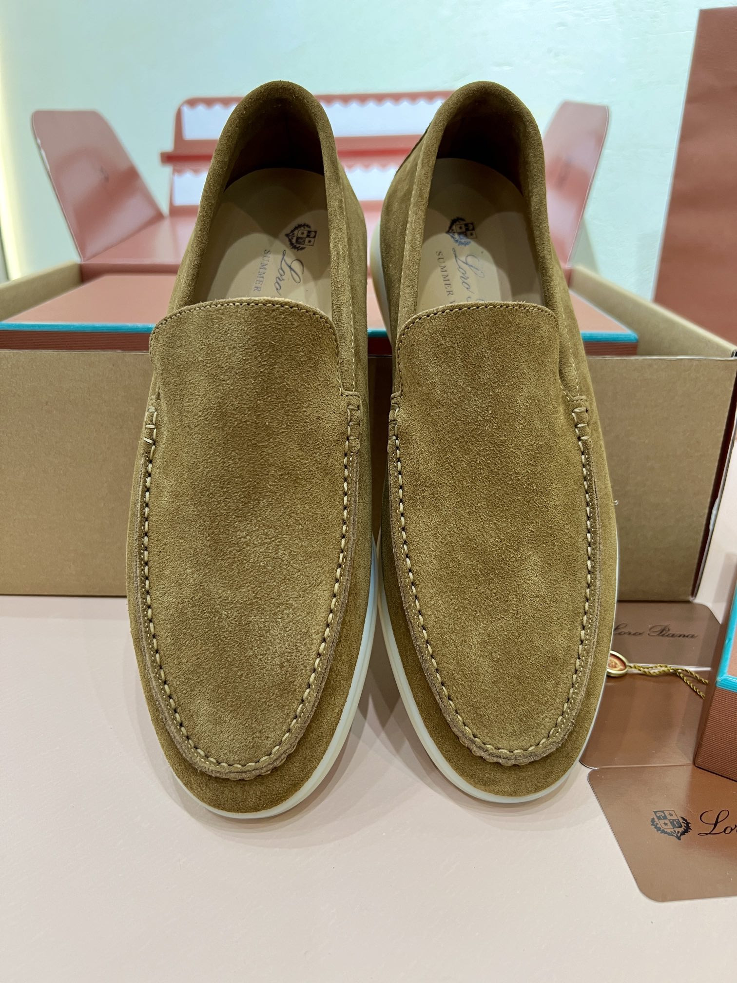 ua L**o p*ana summer walk loafers