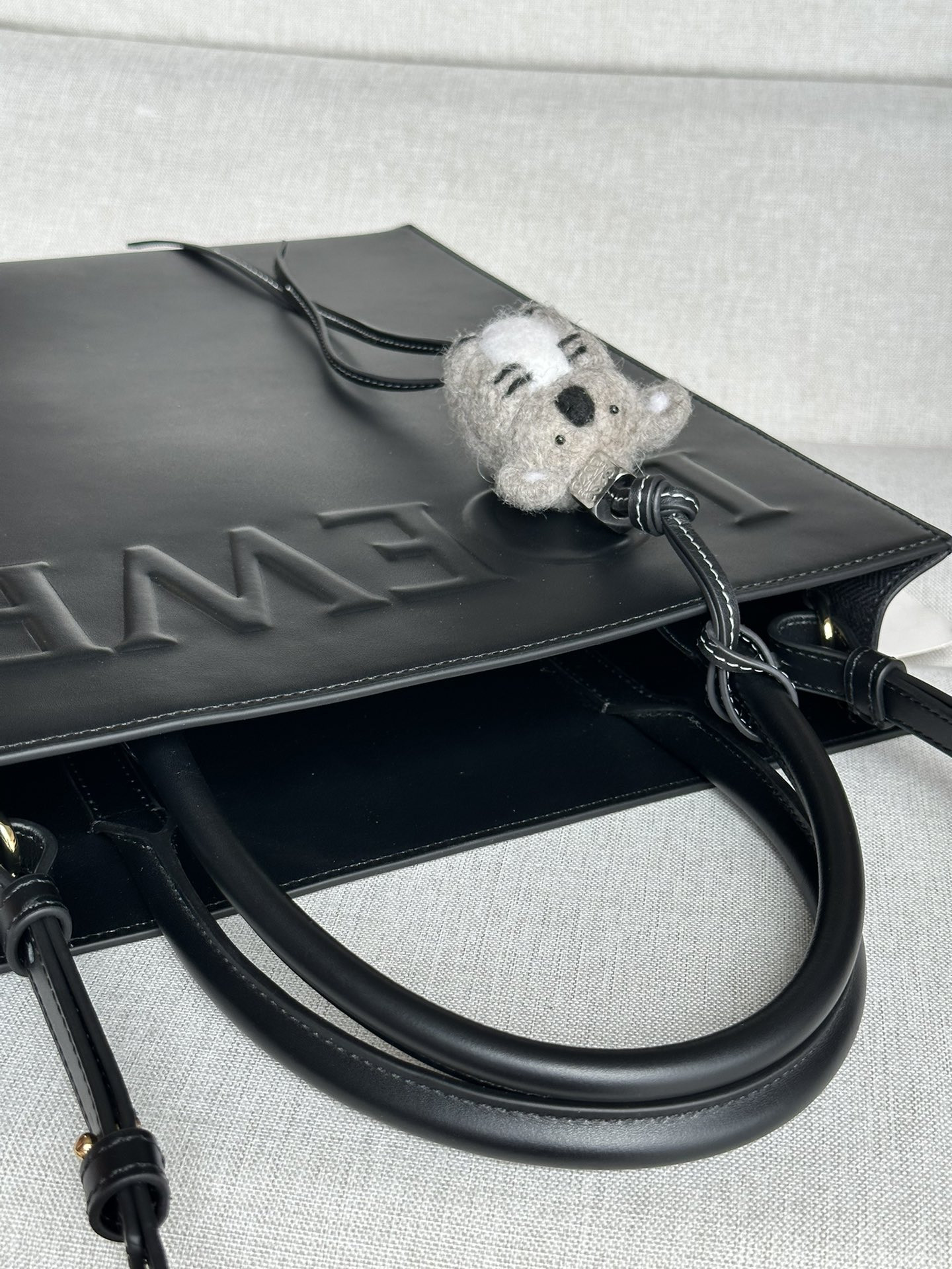 L0ew* standard a4 tote 28x7.5x36cm