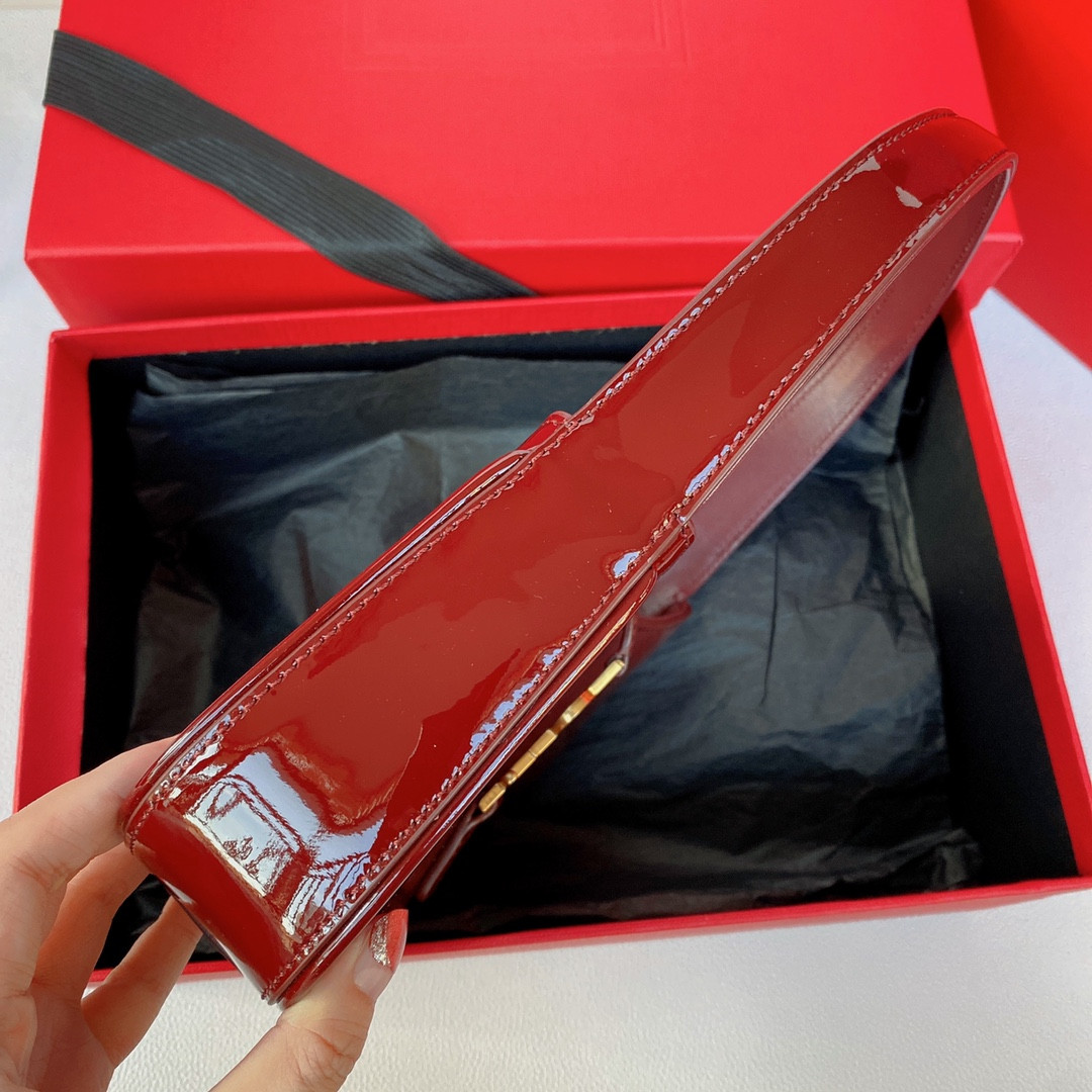 Y*L le 5 À 7 mini (patent leather) 19 x 11.5 x 4.5 cm