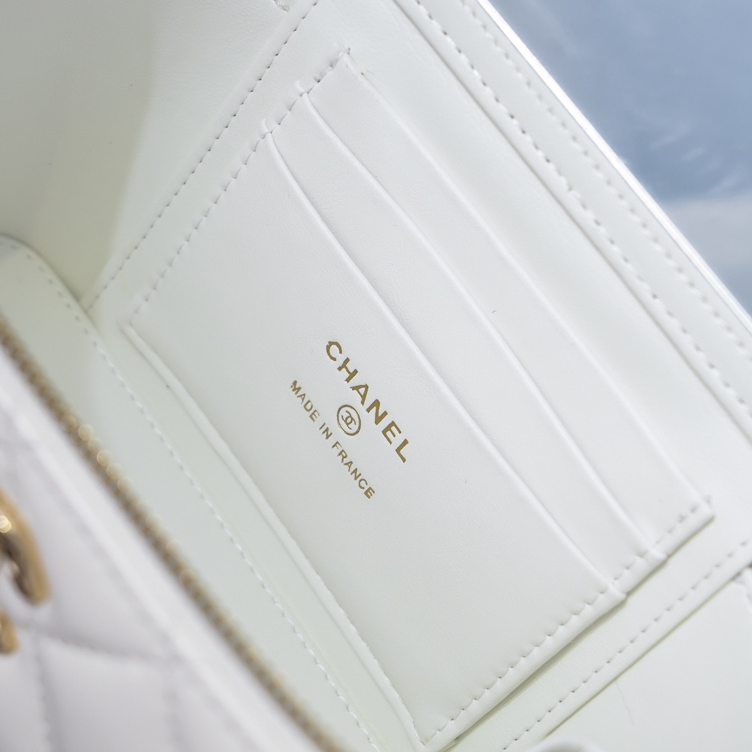 Ch*el clutch with chain 10x16x8cm