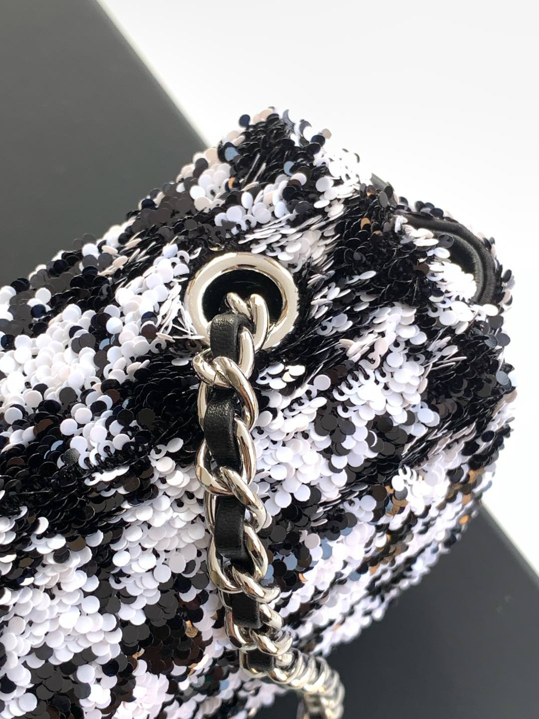 Ch*el flap bag 14x22x7cm