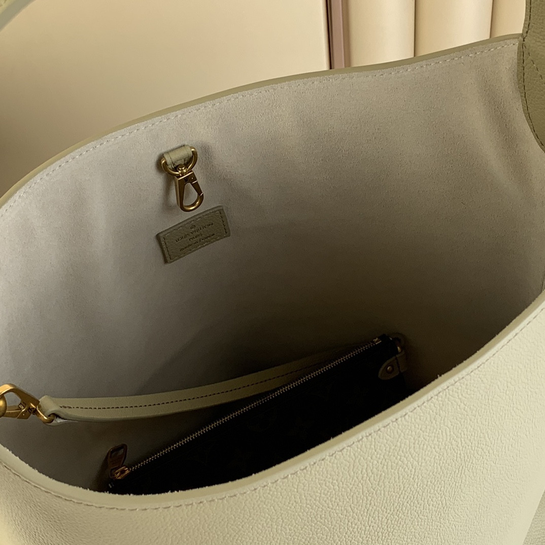 LV Low Key Hobo M24988 31.0x35.0x18.0cm