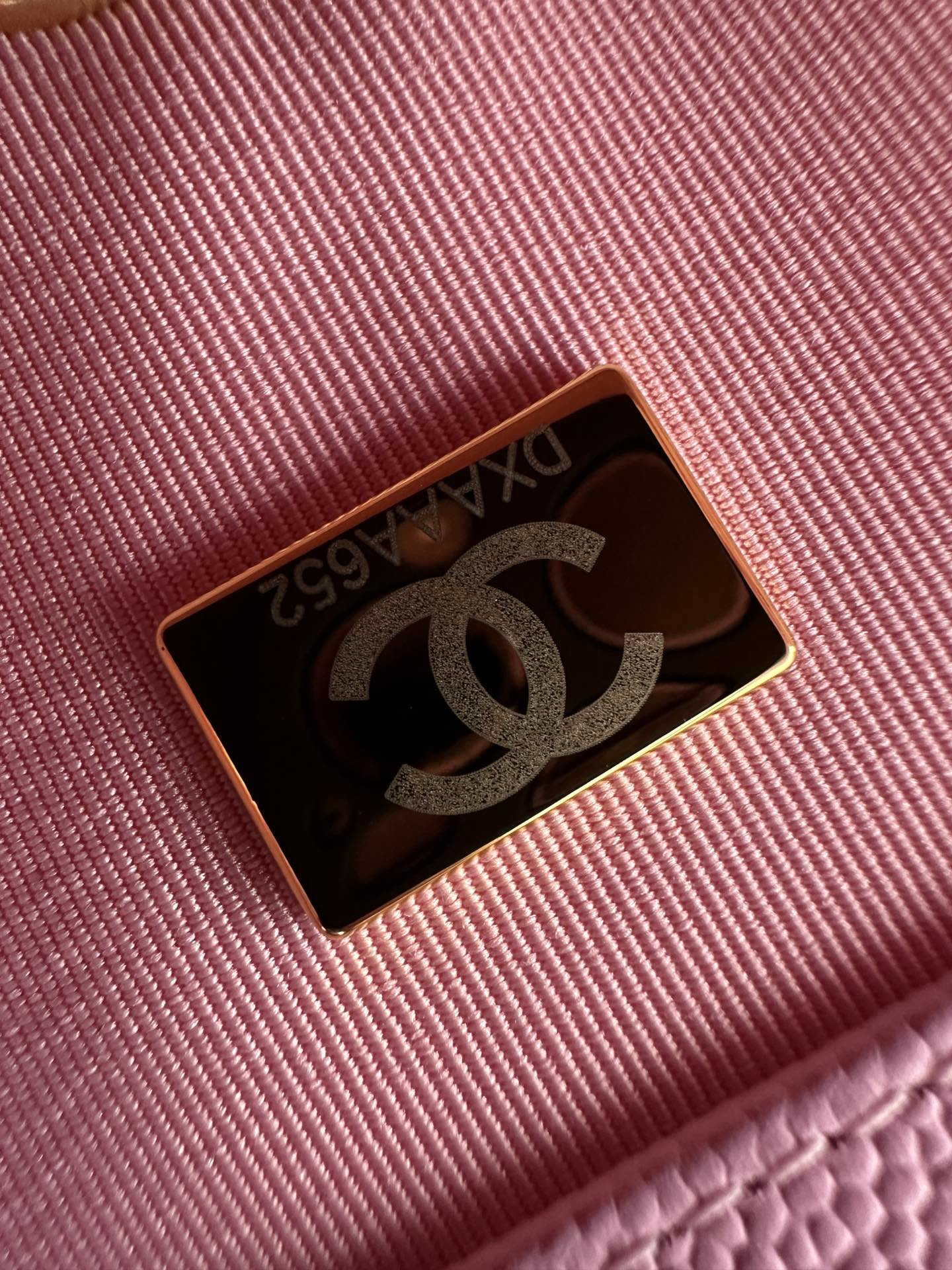 Ch*el small flap 22 x14.5 x7cm