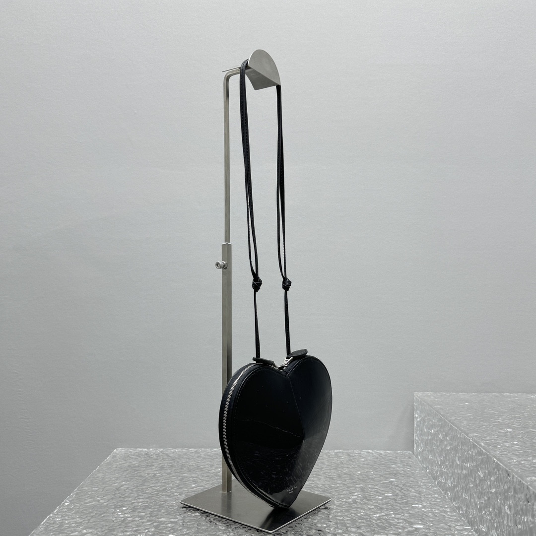 ALAÏA Le Coeur Heart Bag 18.5x20.5x5cm