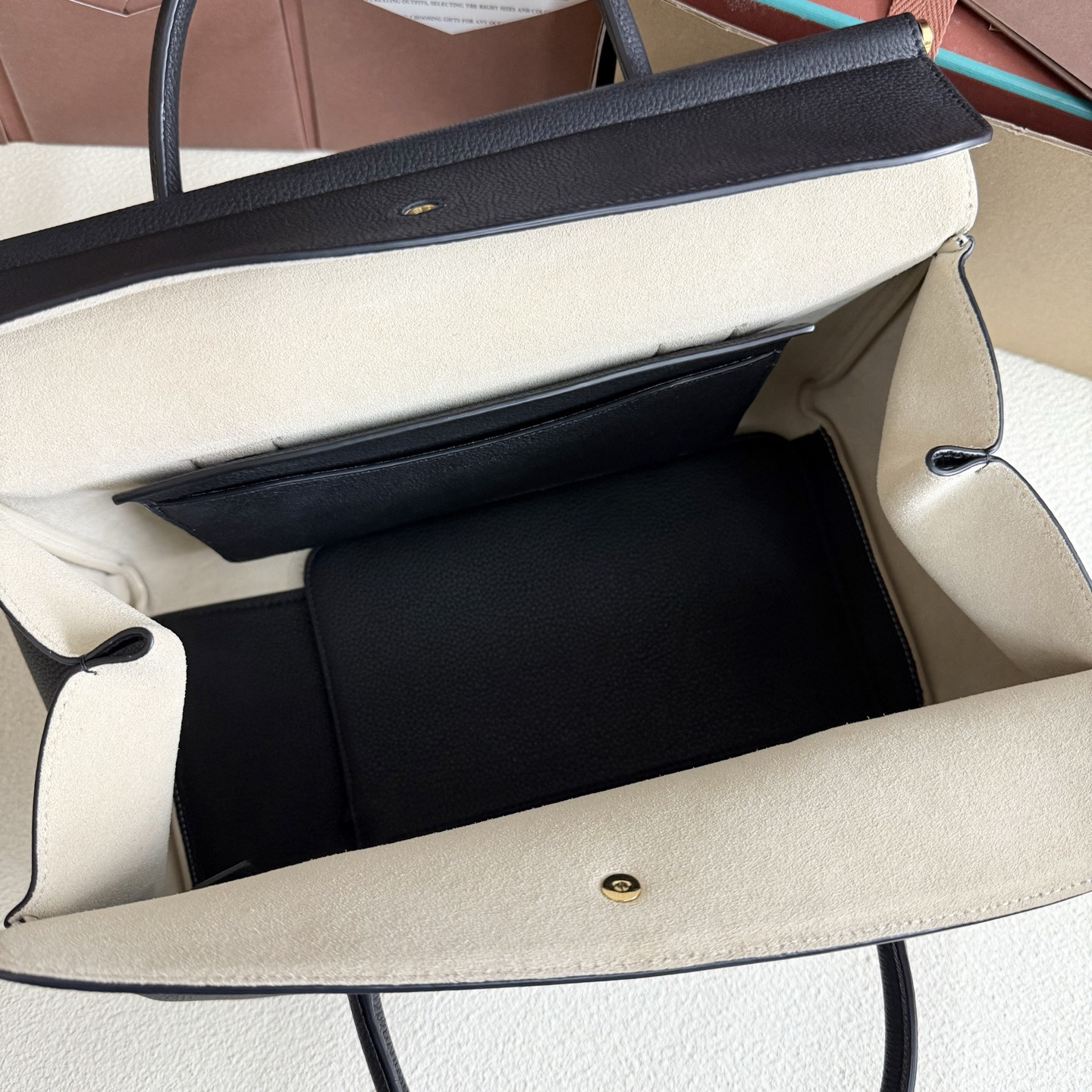 L**o p*ana loom l32 calfskin 33x23x18cm