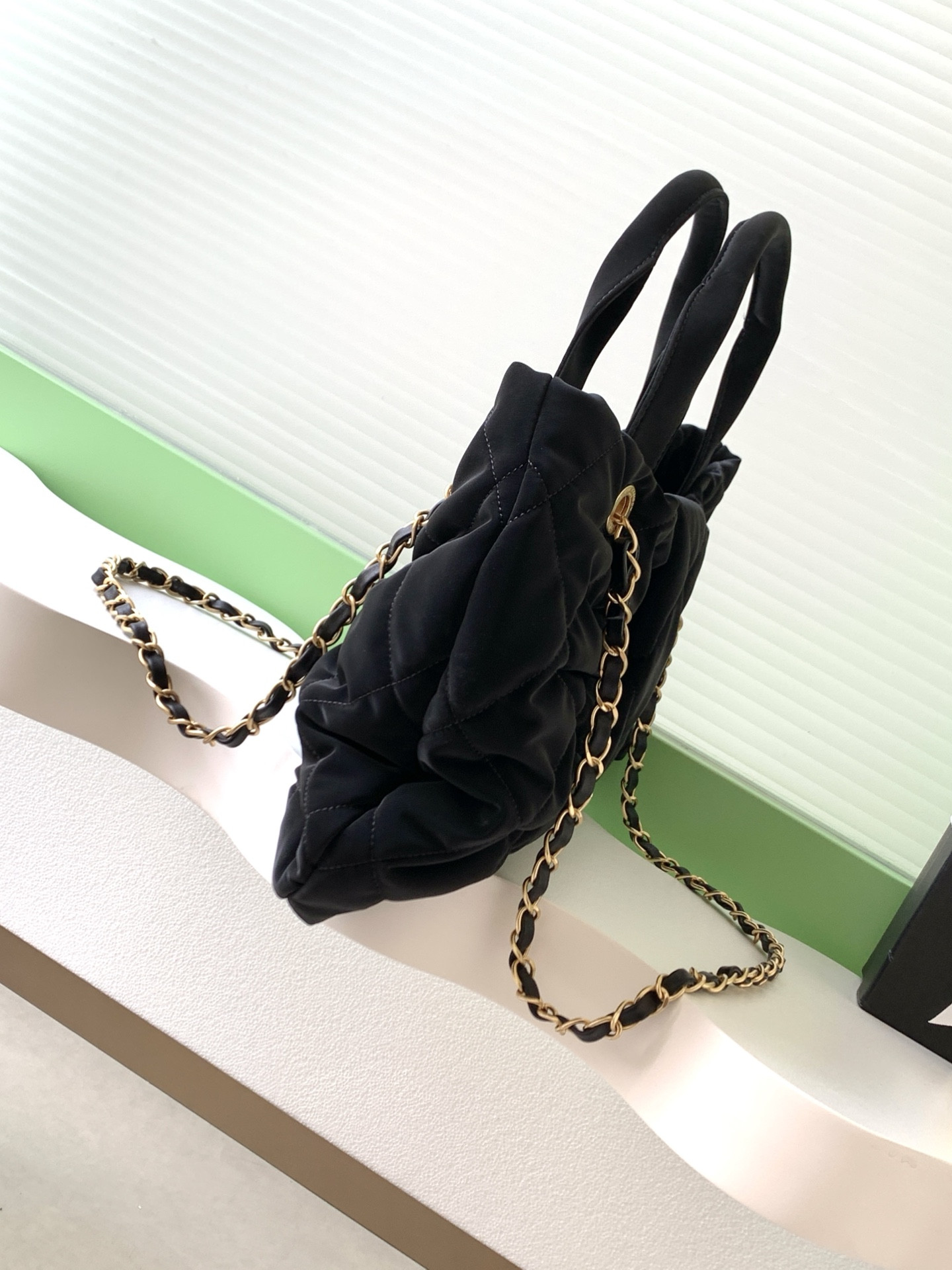 Chanel Bow bag 29x38x5cm