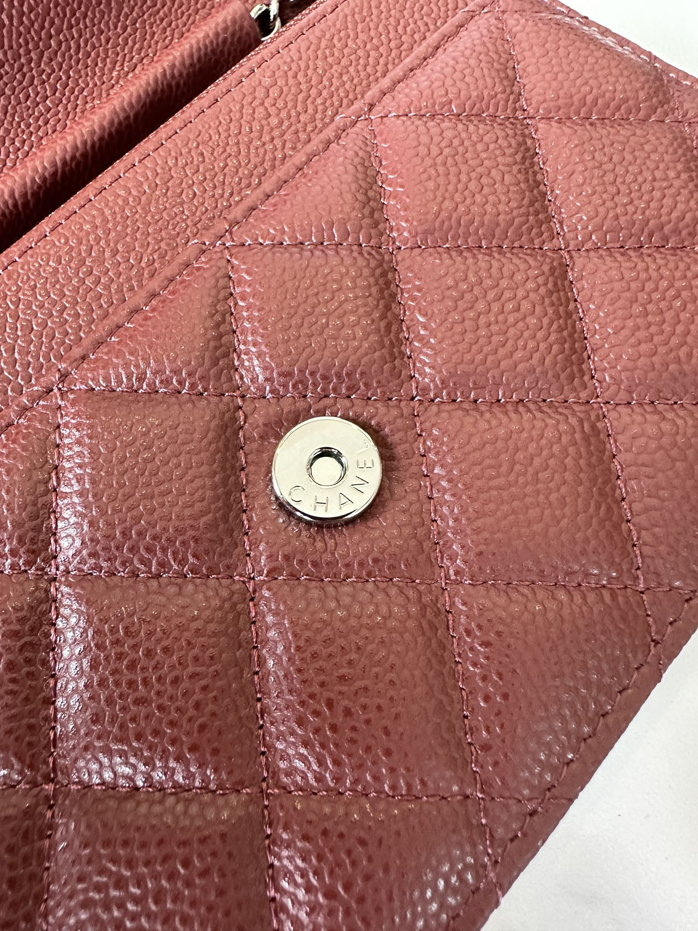 CHANEL WOC CLASSIC WALLET ON CHAIN 12.3x19.2x3.5cm