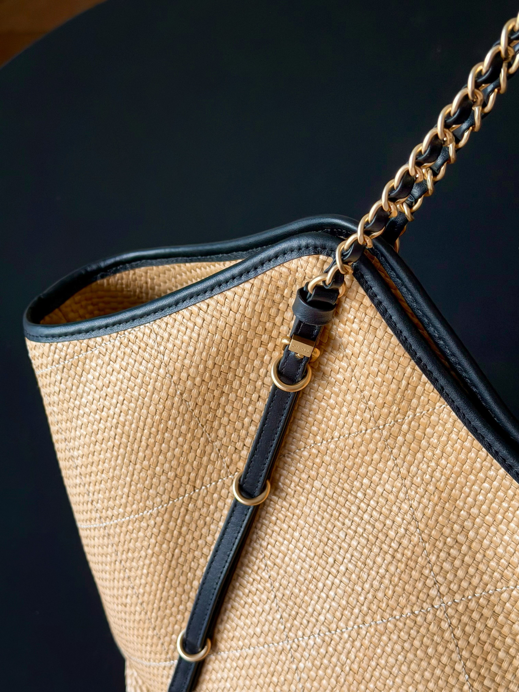 Chanel Maxi Shopping Bag AS5463 36 x 59 x 13cm