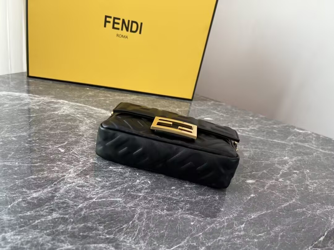 Fendi Baguette Mini Bag 19x4x10cm