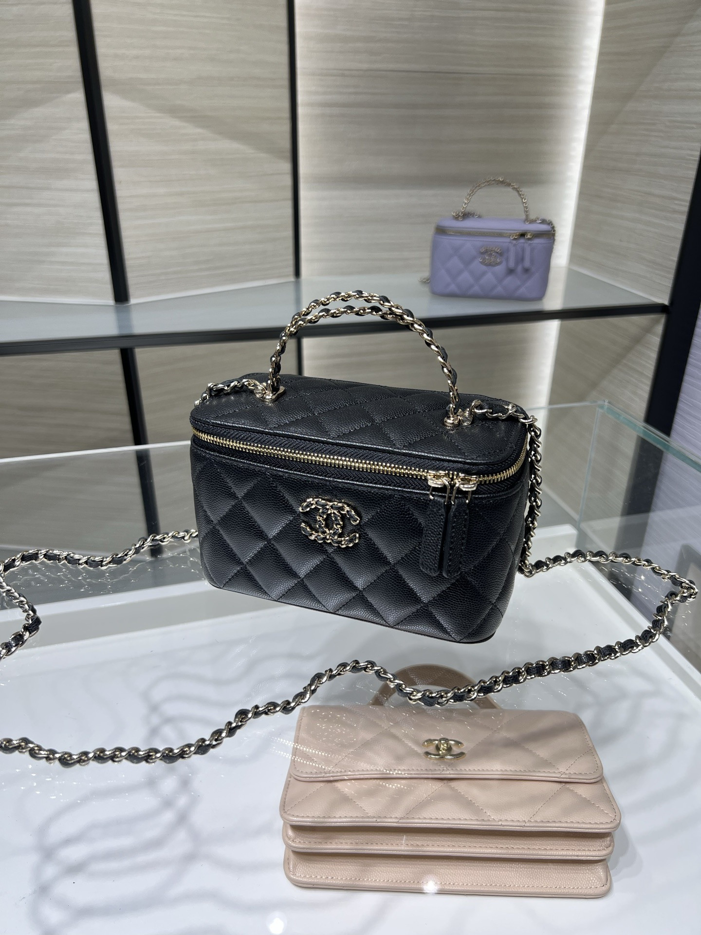 CHANEL Vanity With Chain AP5182 9.5x17x8cm