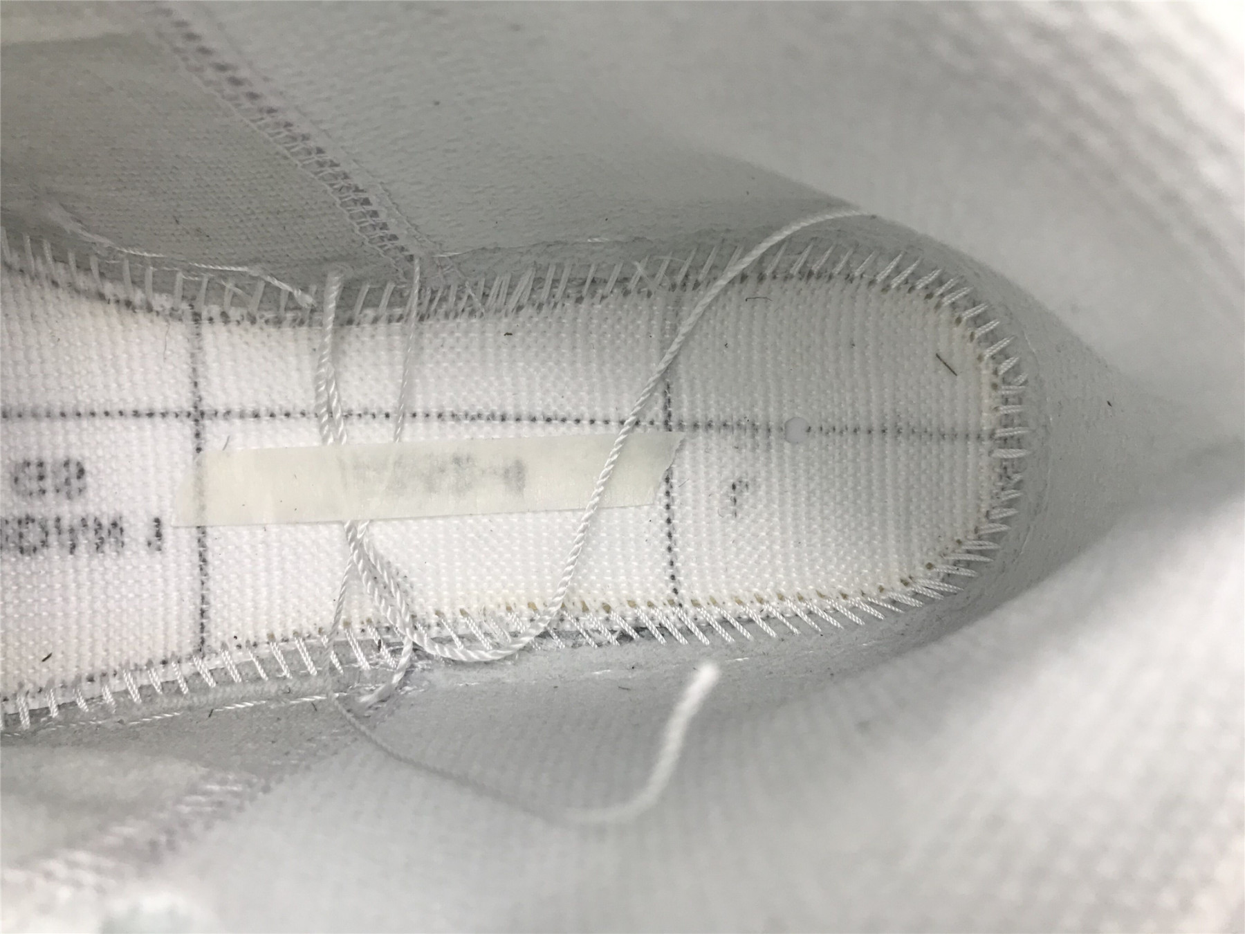 UA AIR JORDAN 1 MID SE GS