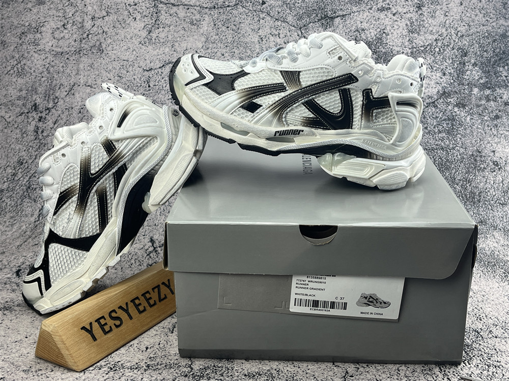 UA Balenciaga Runner Sneaker