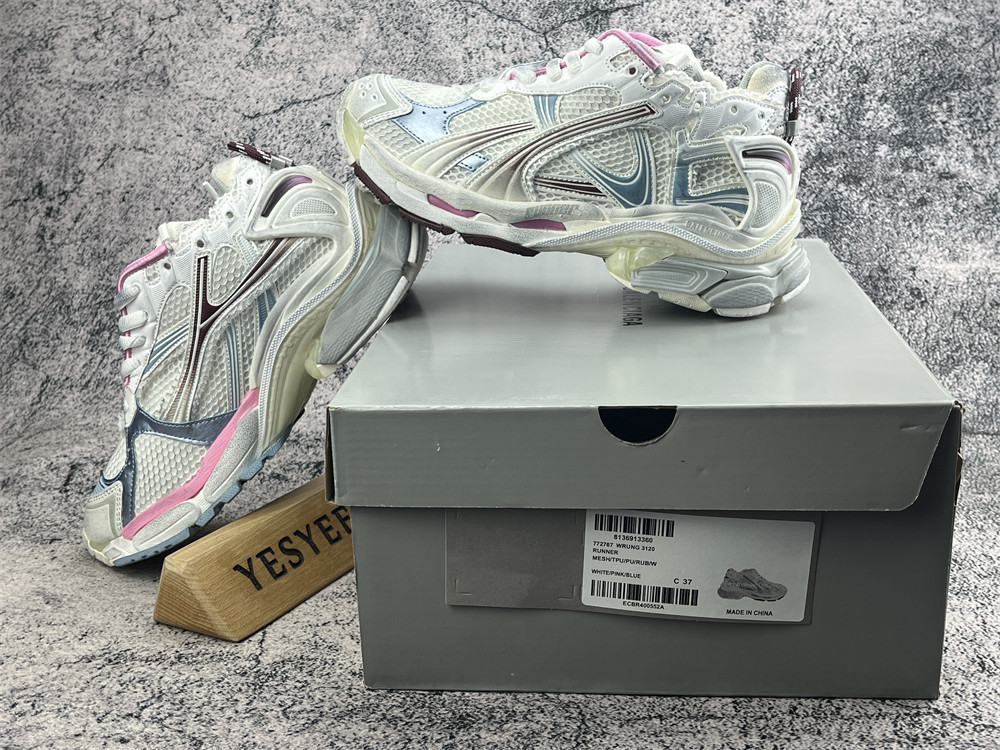 UA Balenciaga Runner Sneaker