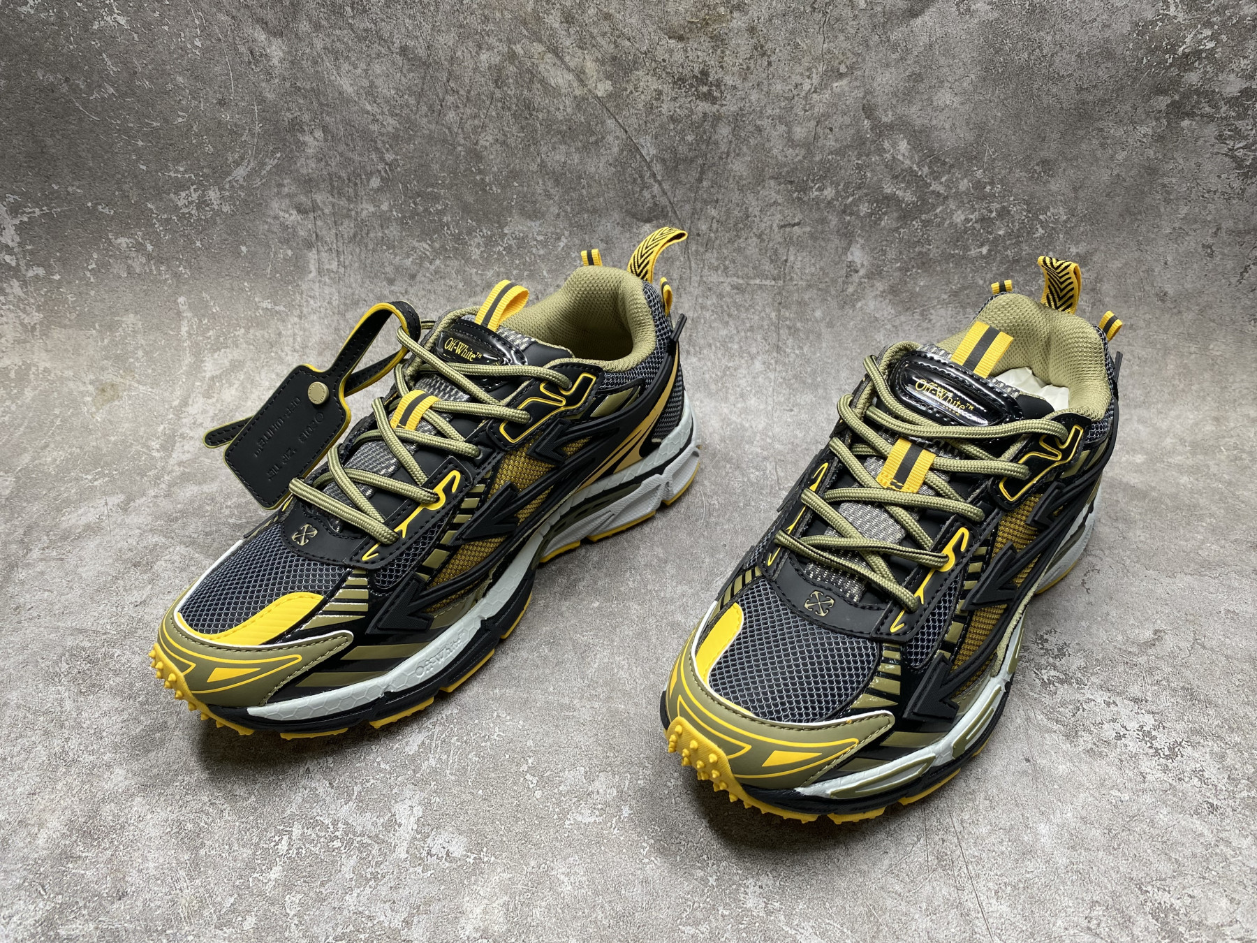 UA Off-White "BE RIGHT BACK"