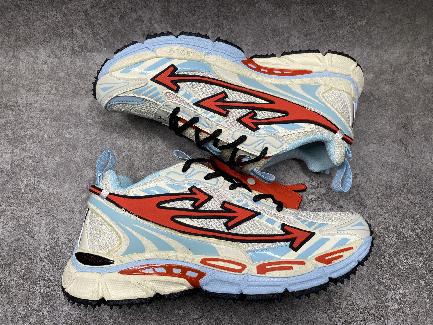 UA Off-White "BE RIGHT BACK"