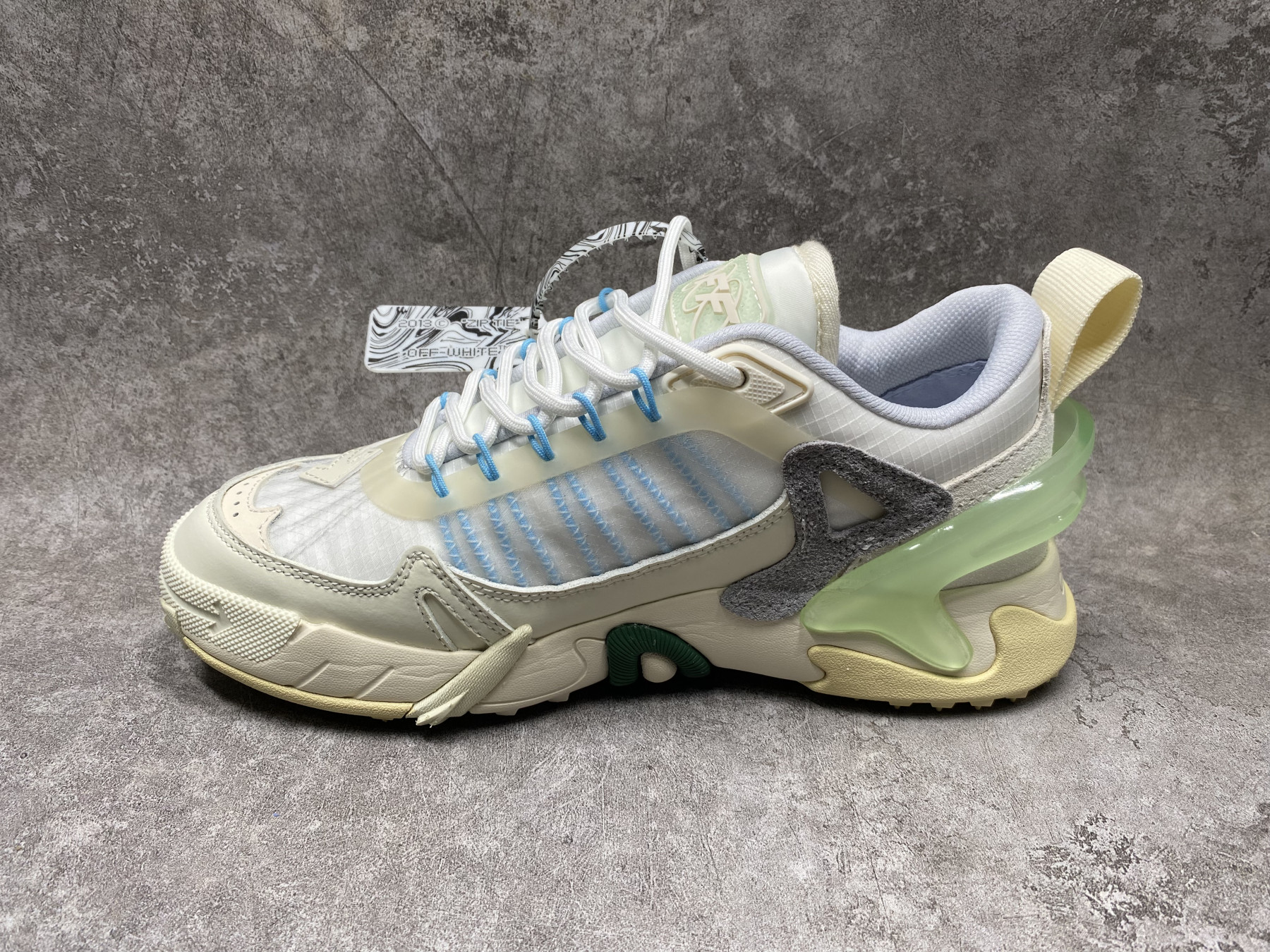 UA Off-White Odsy-2000 Sneaker