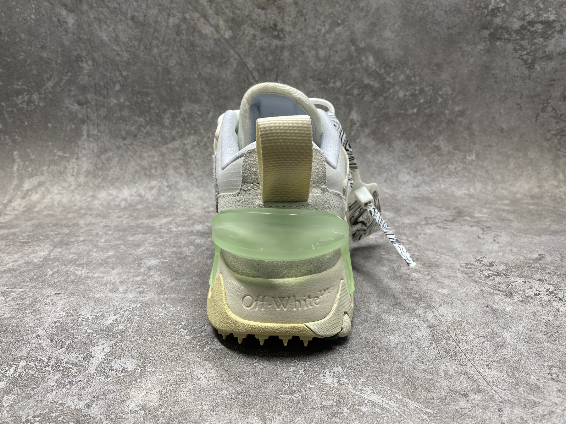 UA Off-White Odsy-2000 Sneaker