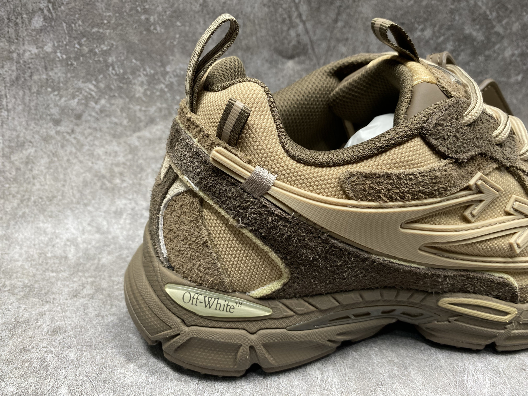 UA Off-White "BE RIGHT BACK"