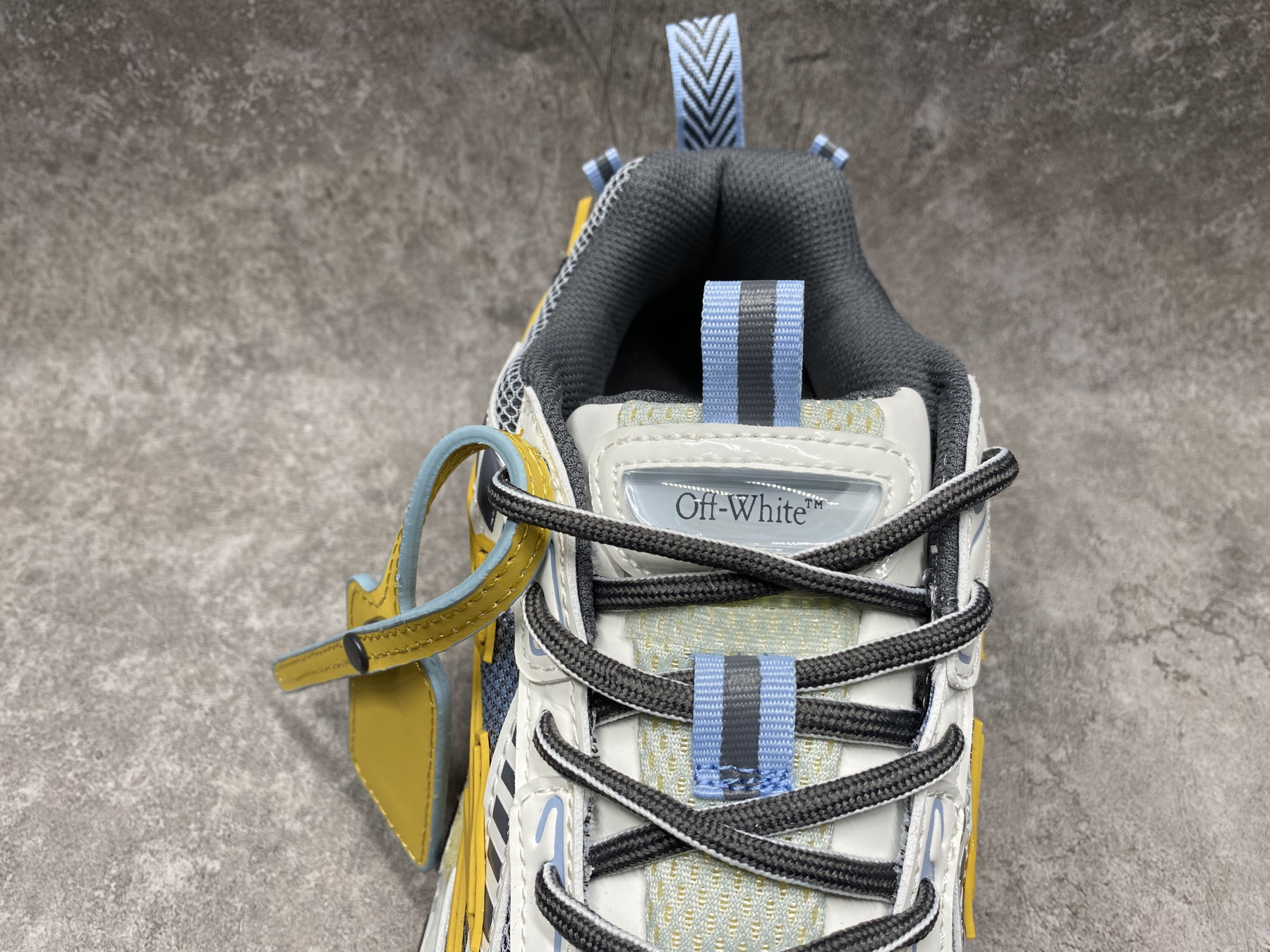 UA Off-White "BE RIGHT BACK"