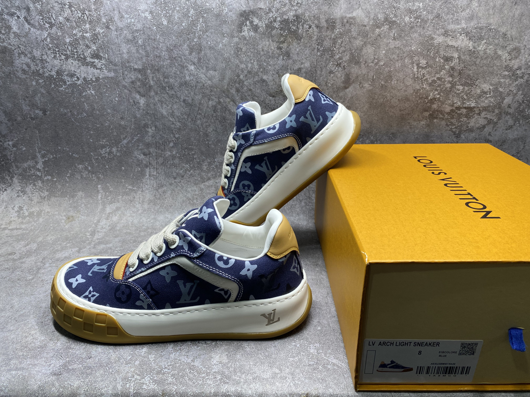 UA LV Tilted Sneaker