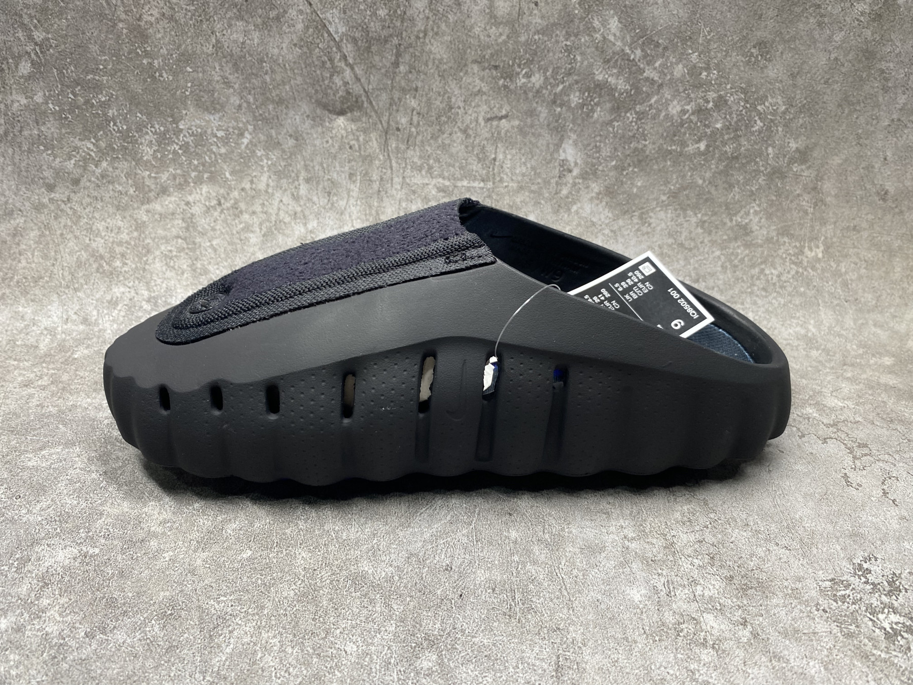 Nike Mind 001 Slide (Runs one size small)